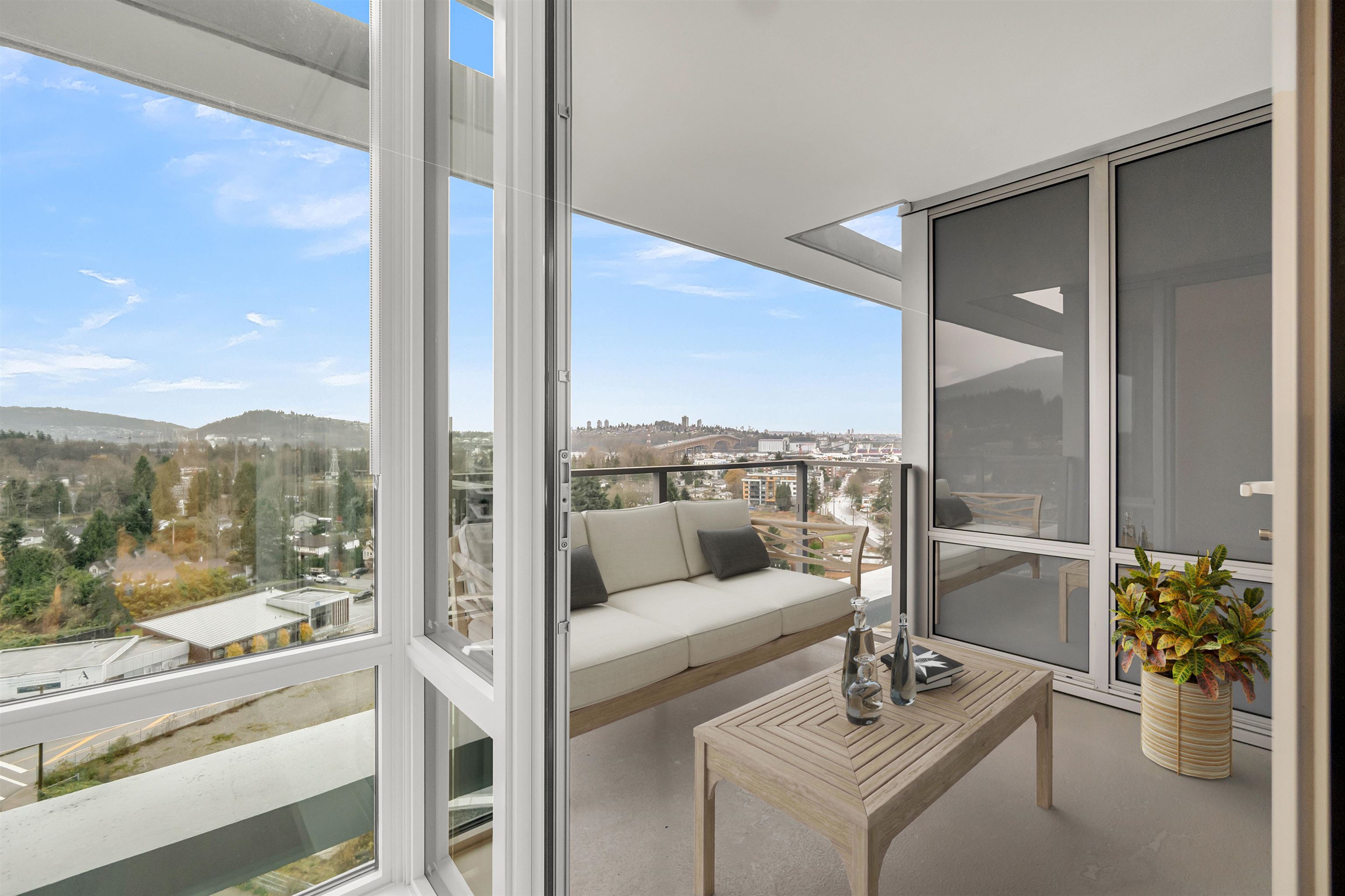 Listing image of 1205 1500 FERN STREET