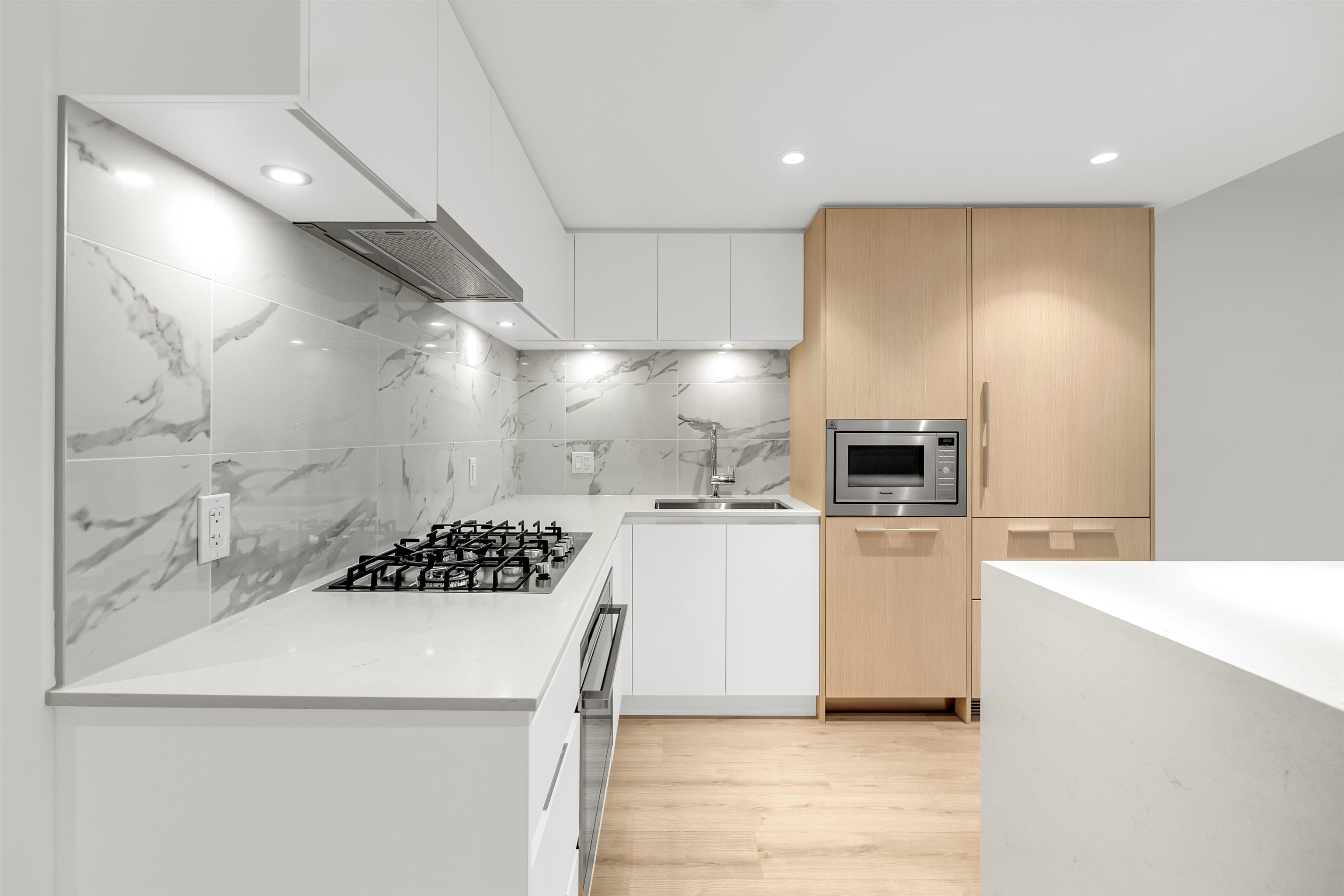Listing image of 1205 1500 FERN STREET