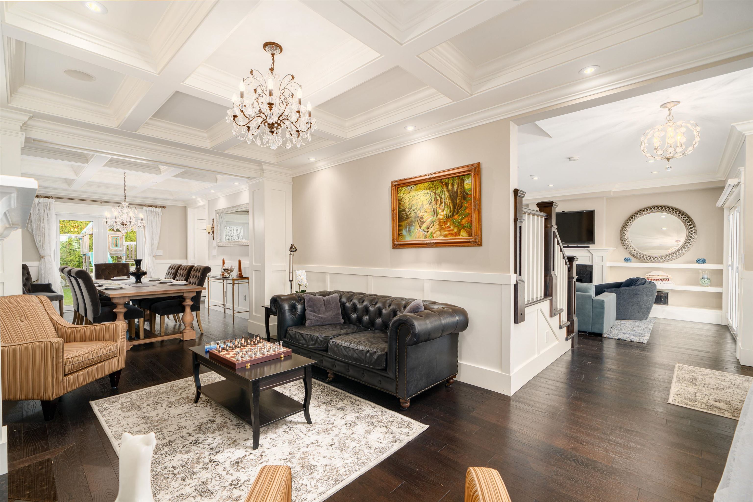 Listing image of 2285 KINGS AVENUE