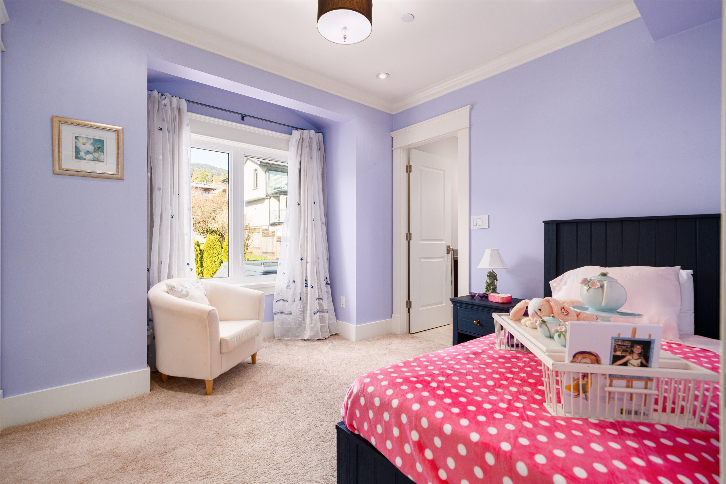 Listing image of 2285 KINGS AVENUE