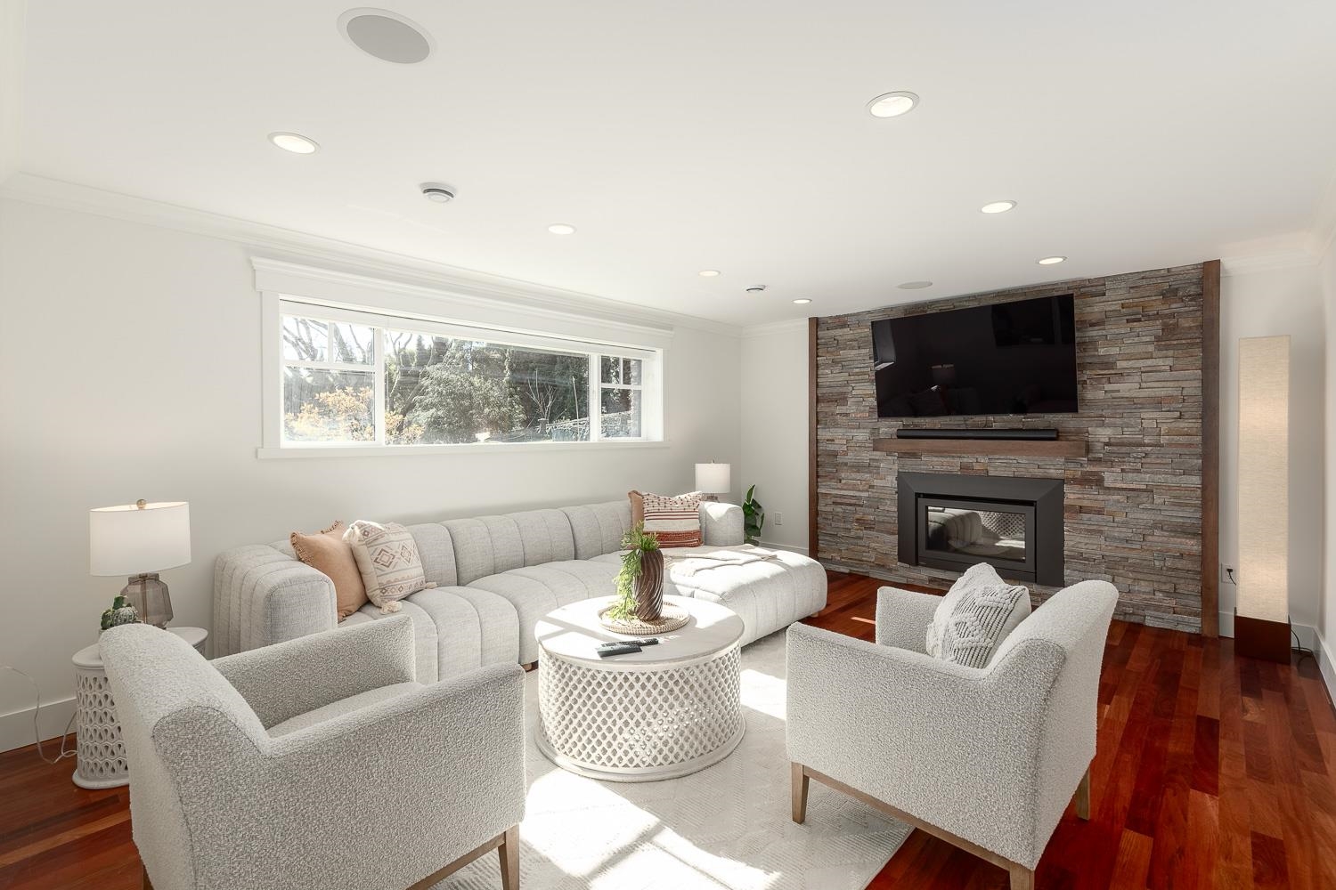 Listing image of 716 E 29TH STREET