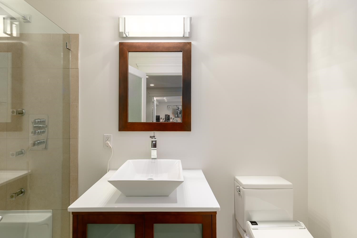 Listing image of 716 E 29TH STREET