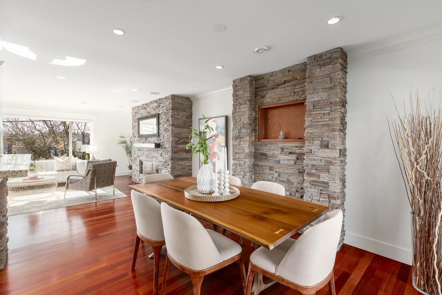 Listing image of 716 E 29TH STREET