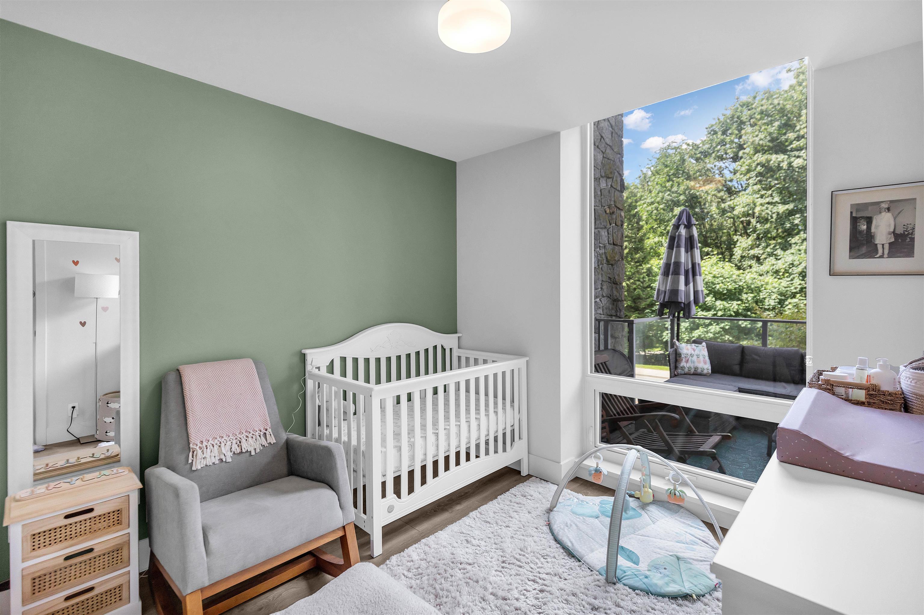 Listing image of 104 680 SEYLYNN CRESCENT