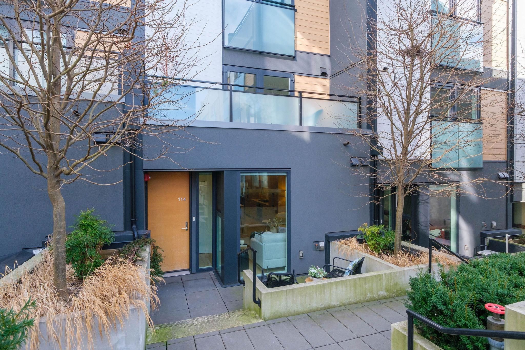 Listing image of 114 649 E 3RD STREET