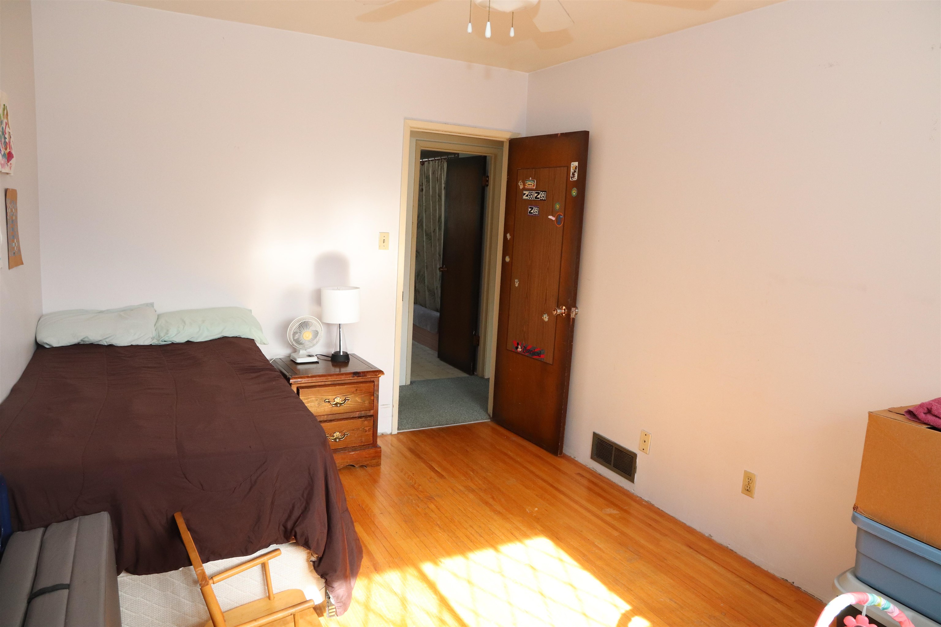 Listing image of 2125 BOULEVARD CRESCENT