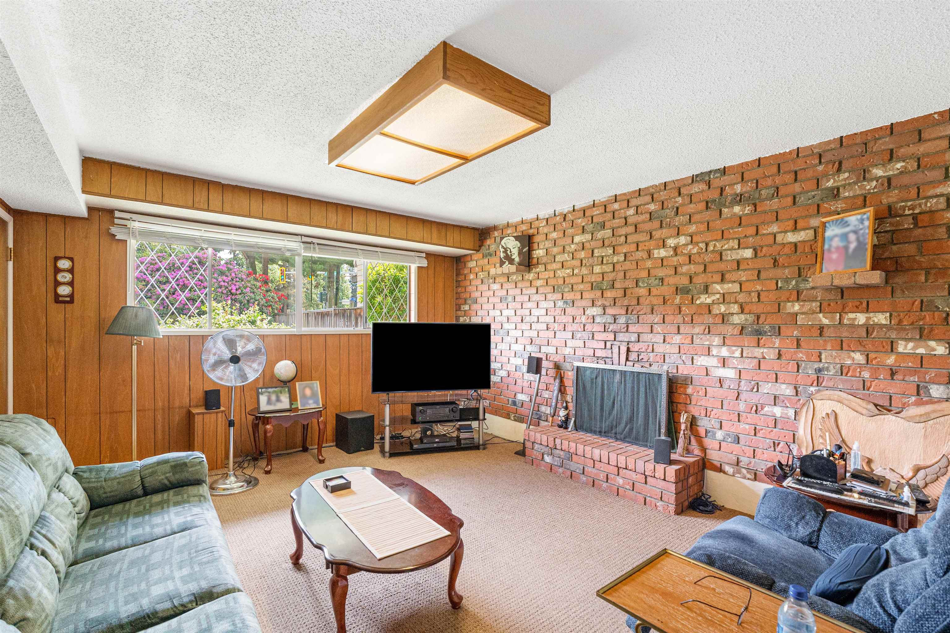 Listing image of 2125 BOULEVARD CRESCENT