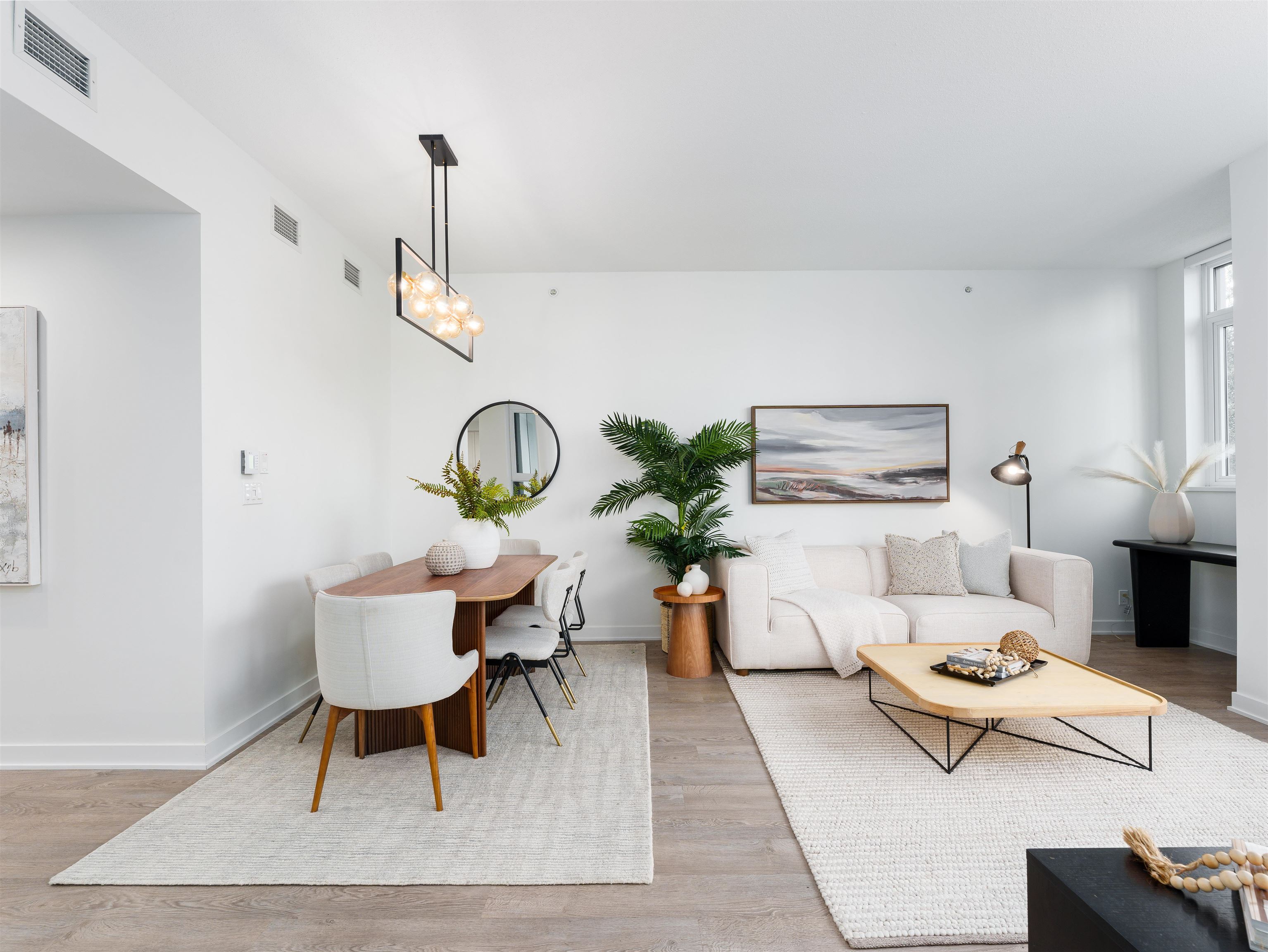 Listing image of 314 1471 HUNTER STREET