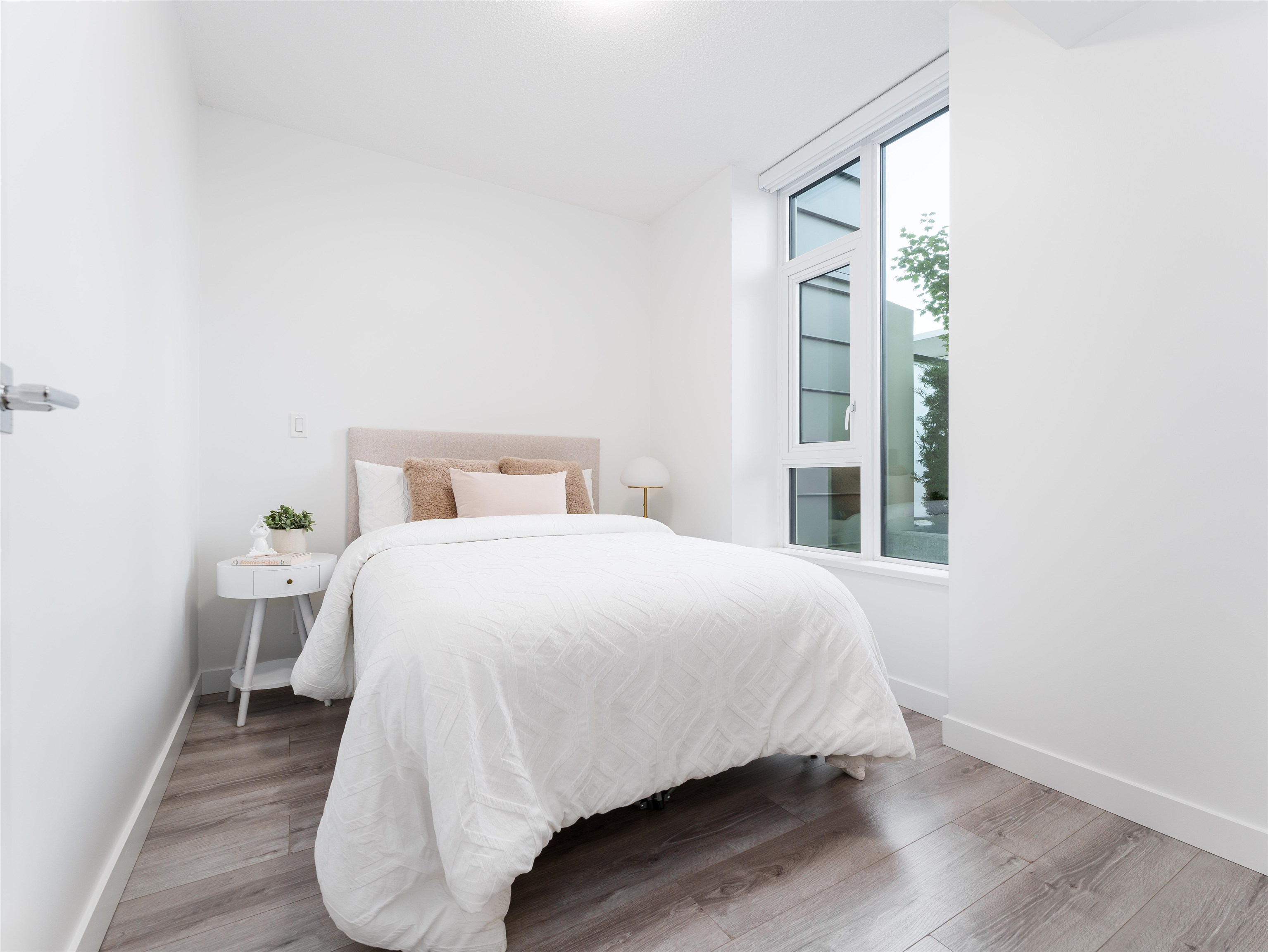 Listing image of 314 1471 HUNTER STREET