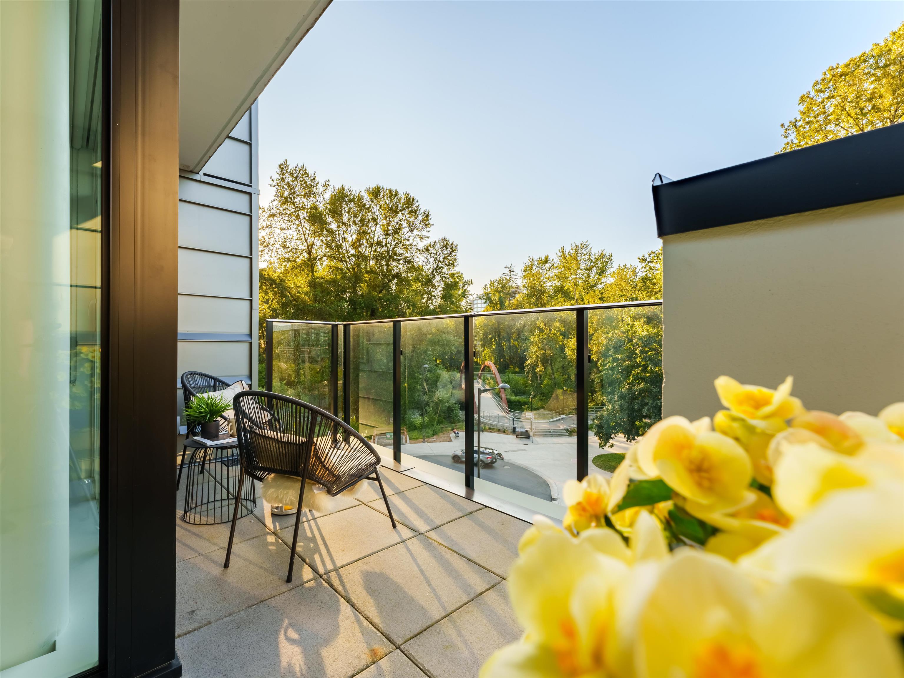Listing image of 314 1471 HUNTER STREET