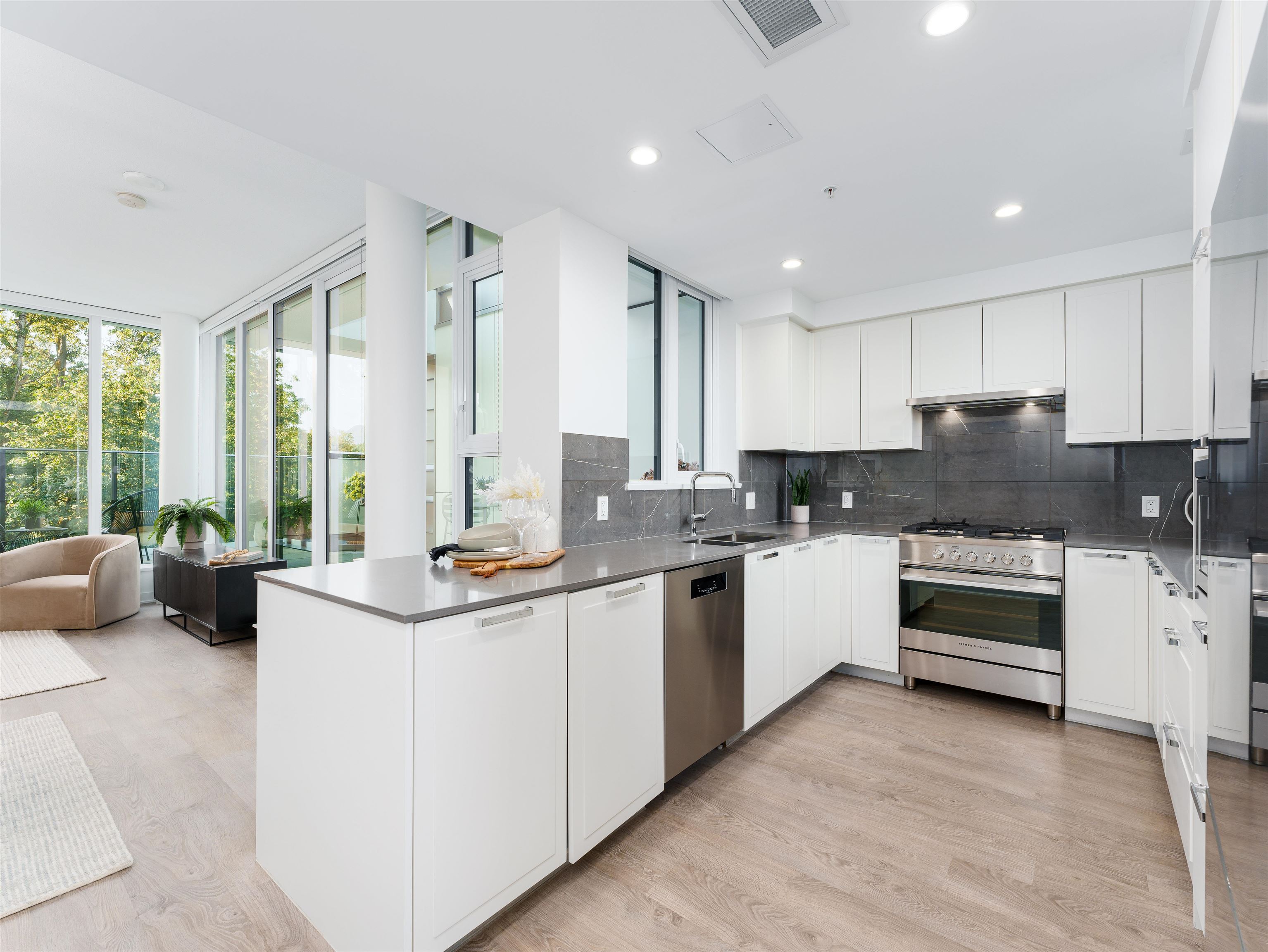 Listing image of 314 1471 HUNTER STREET