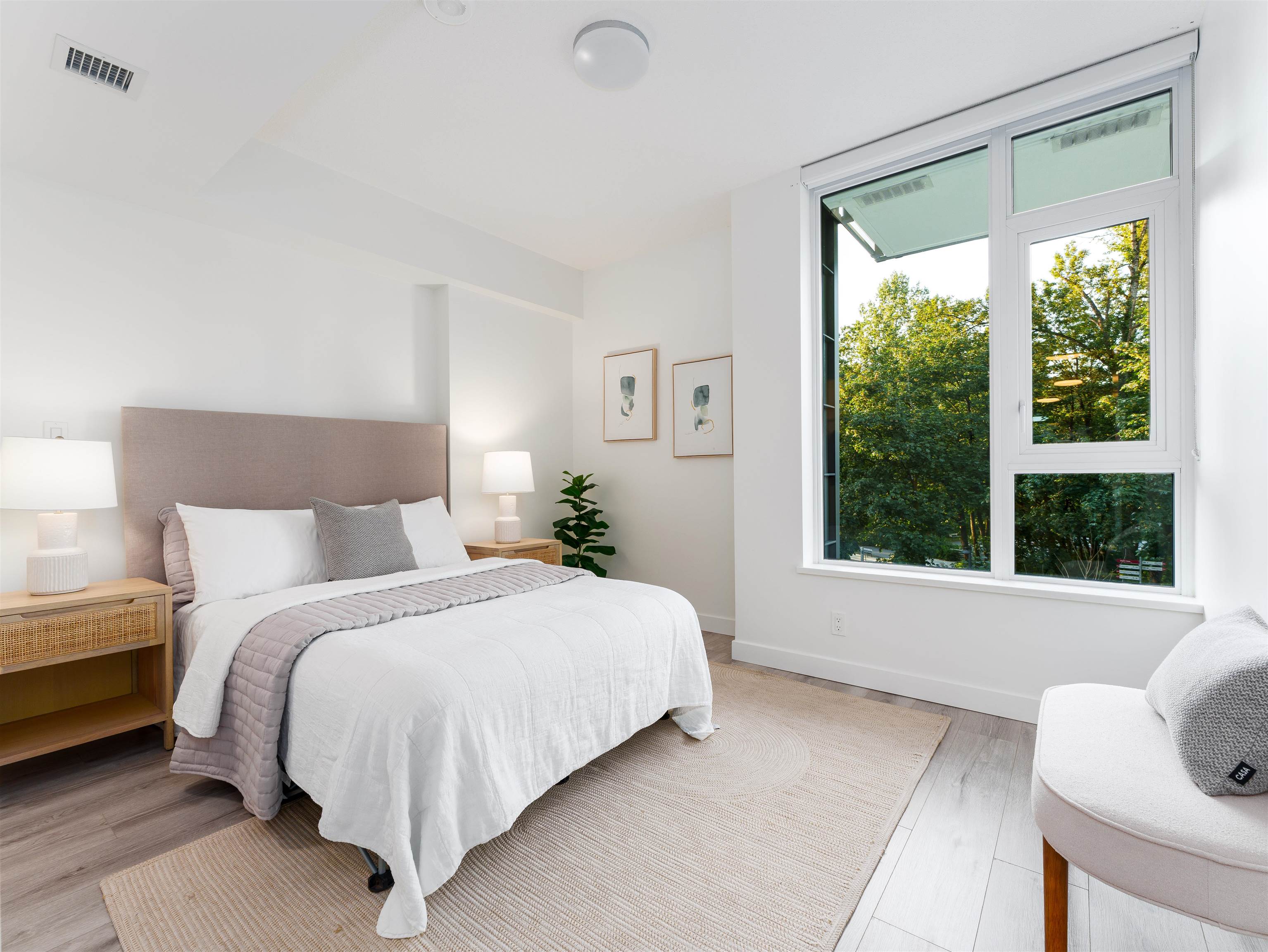 Listing image of 314 1471 HUNTER STREET