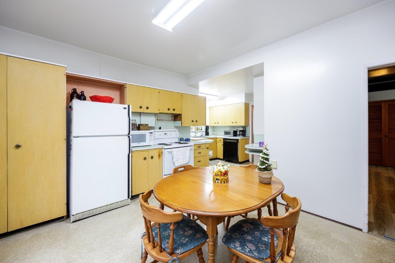 Listing image of 145-151 E KINGS ROAD
