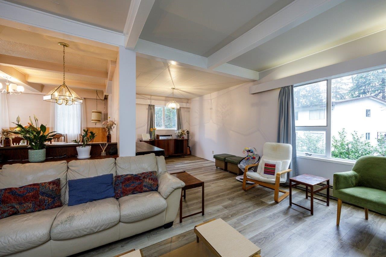 Listing image of 145-151 E KINGS ROAD