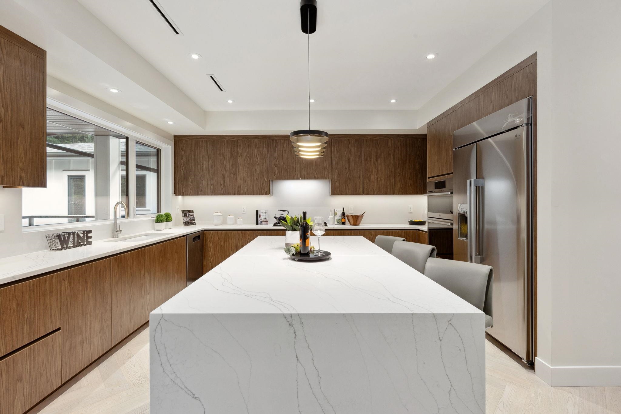 Listing image of 3533 ANNE MACDONALD WAY