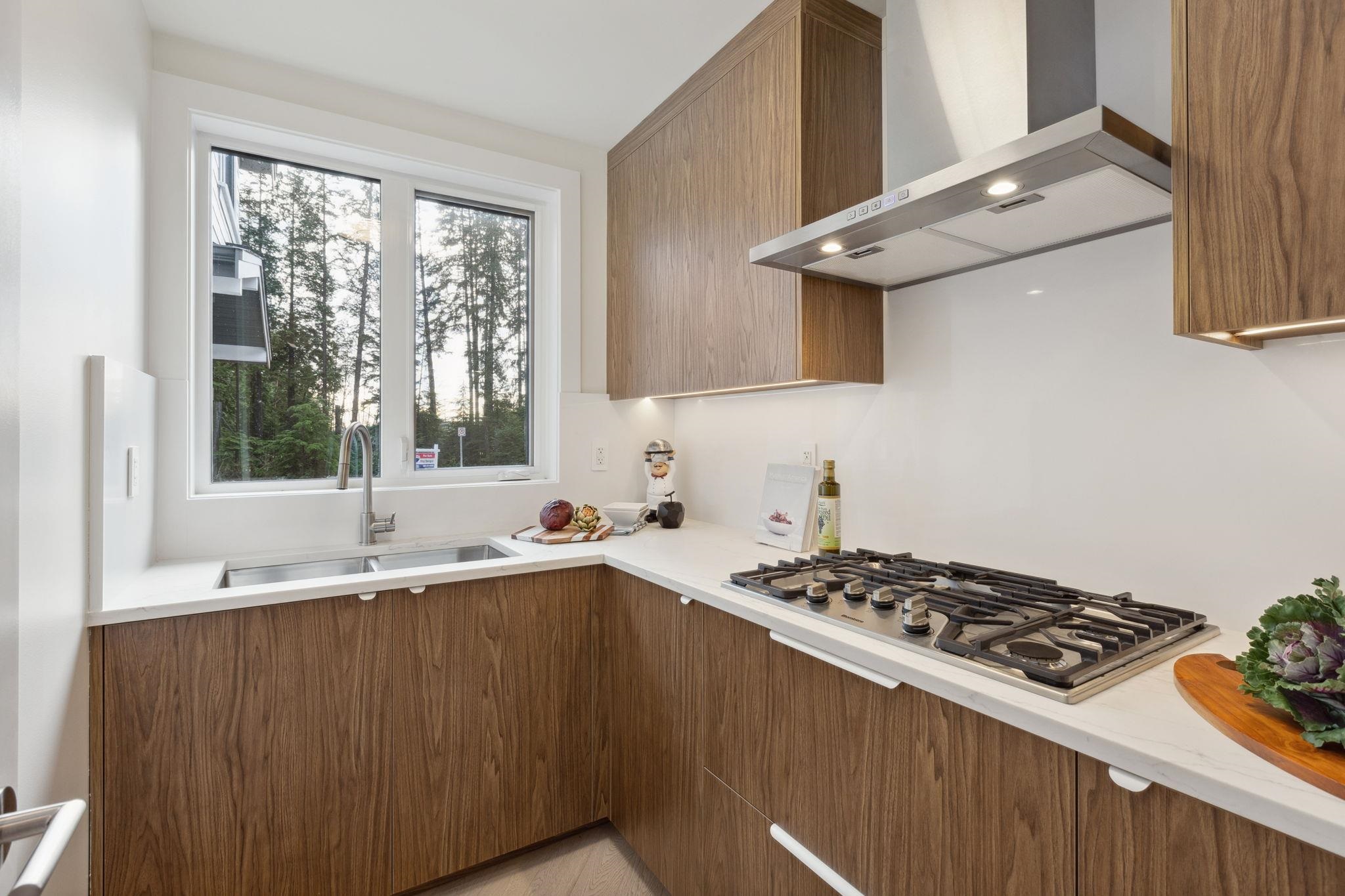 Listing image of 3533 ANNE MACDONALD WAY