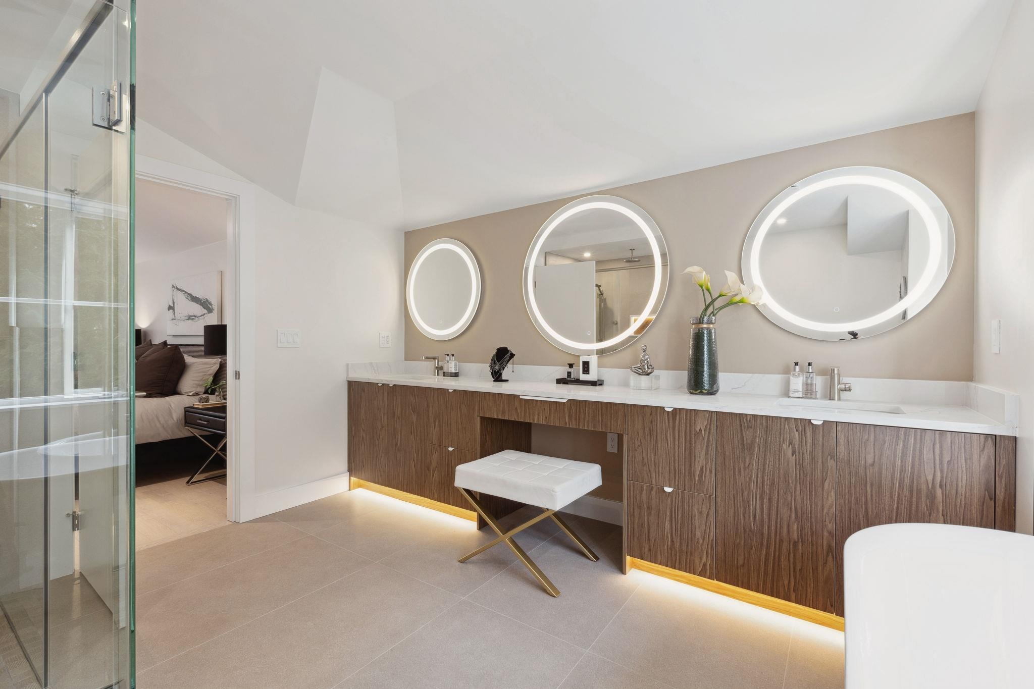Listing image of 3533 ANNE MACDONALD WAY