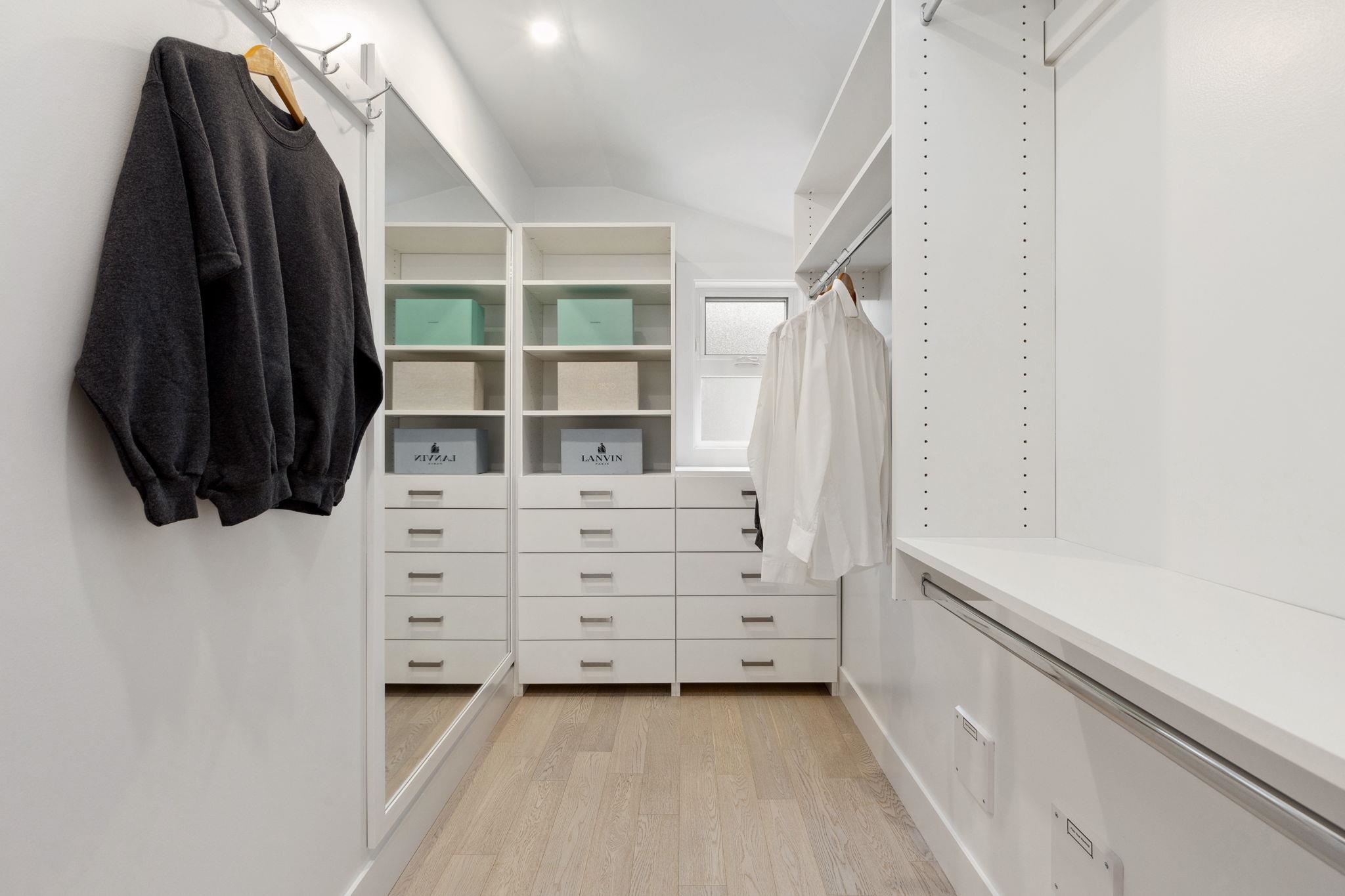 Listing image of 3533 ANNE MACDONALD WAY