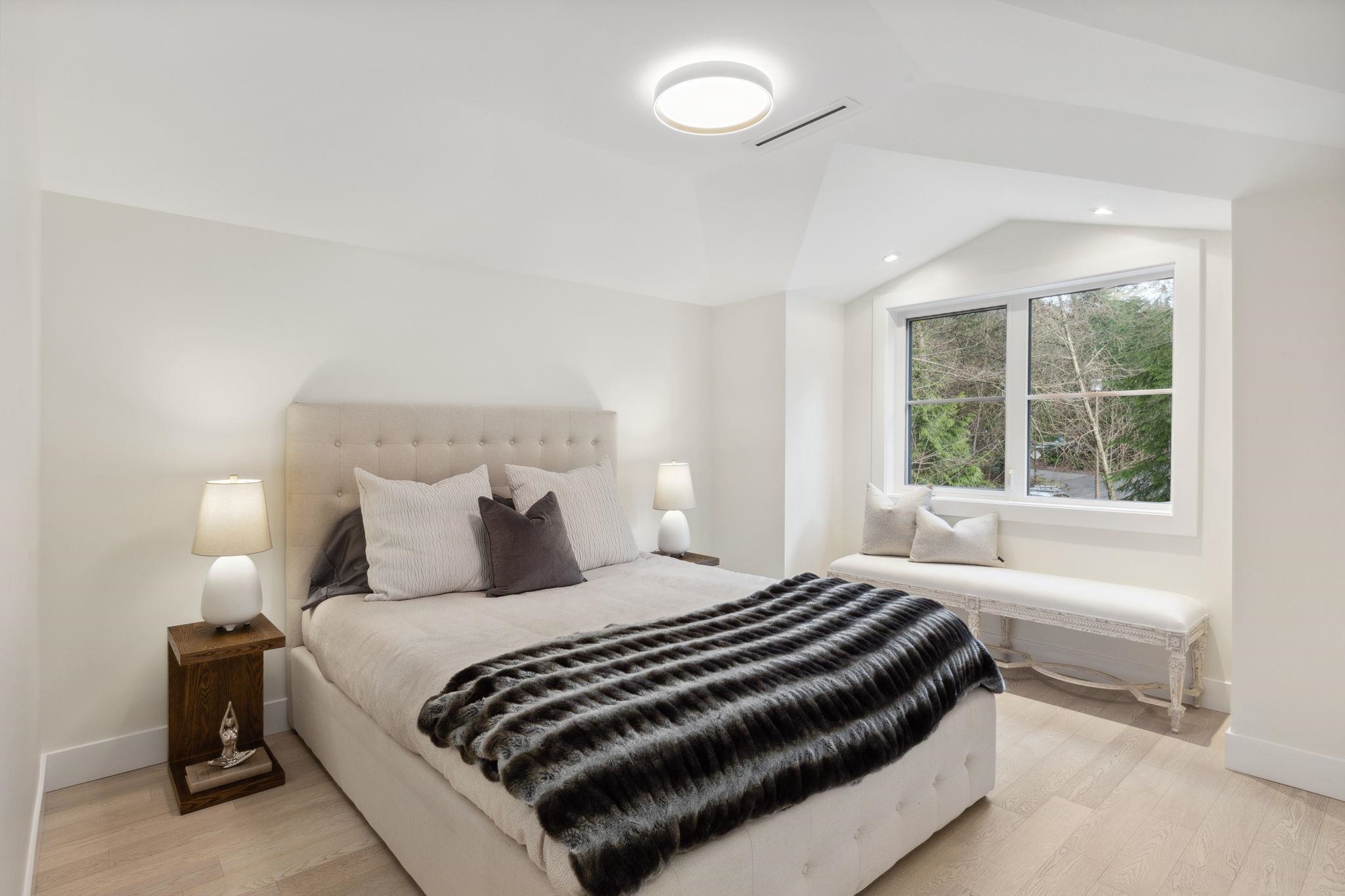 Listing image of 3533 ANNE MACDONALD WAY