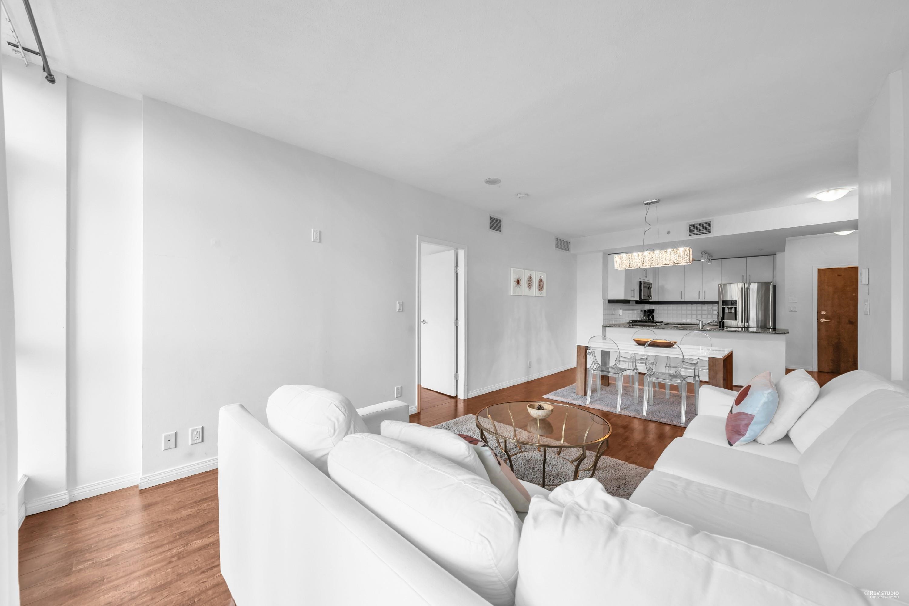 Listing image of 409 100 E ESPLANADE STREET
