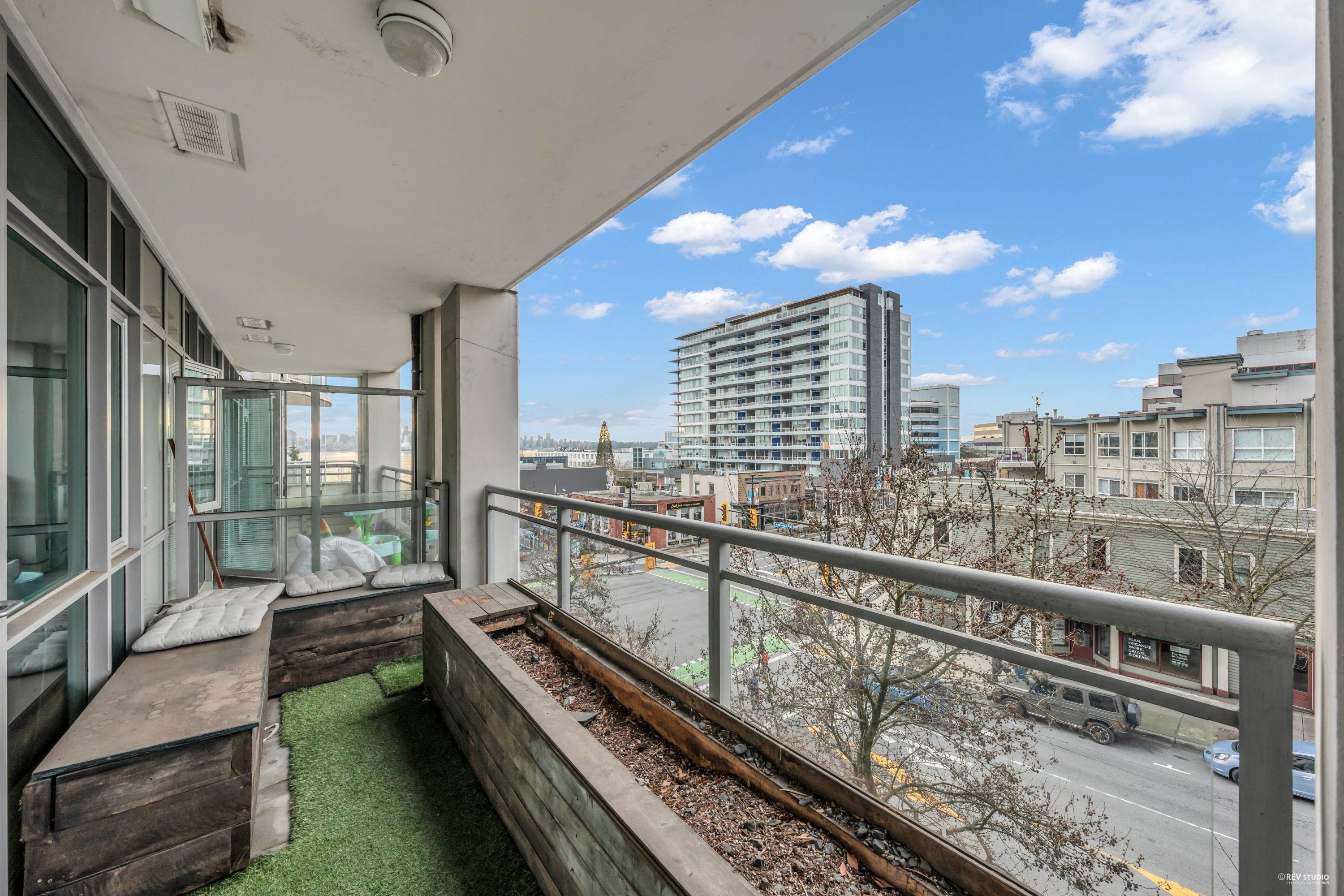 Listing image of 409 100 E ESPLANADE STREET