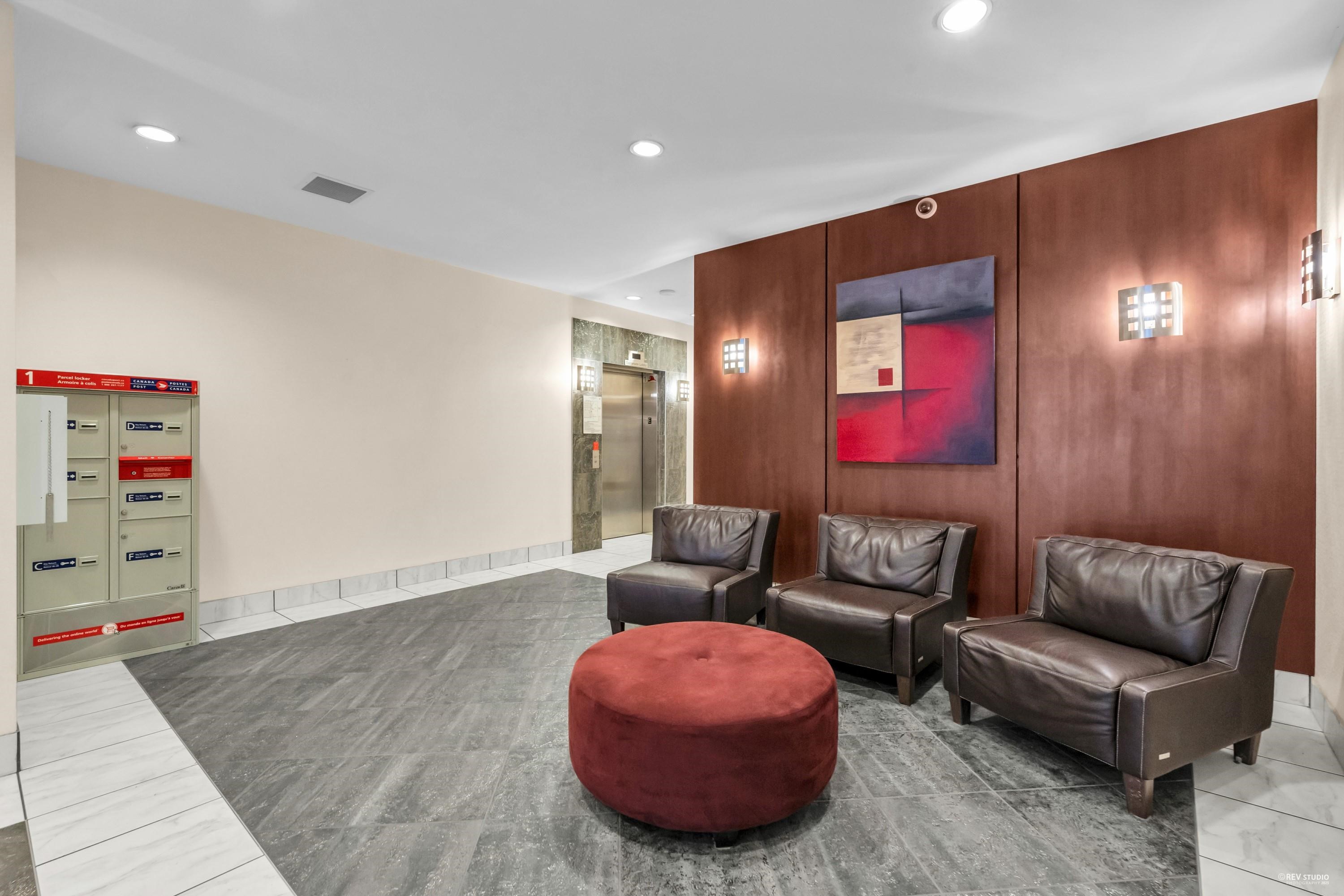 Listing image of 409 100 E ESPLANADE STREET