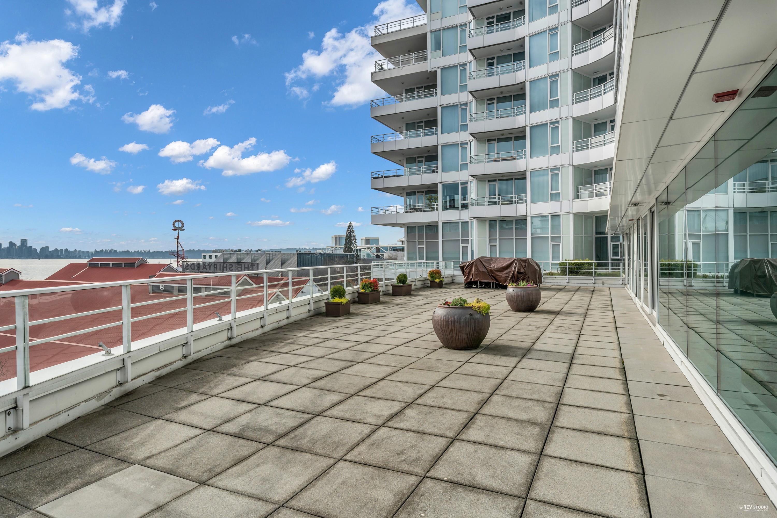 Listing image of 409 100 E ESPLANADE STREET