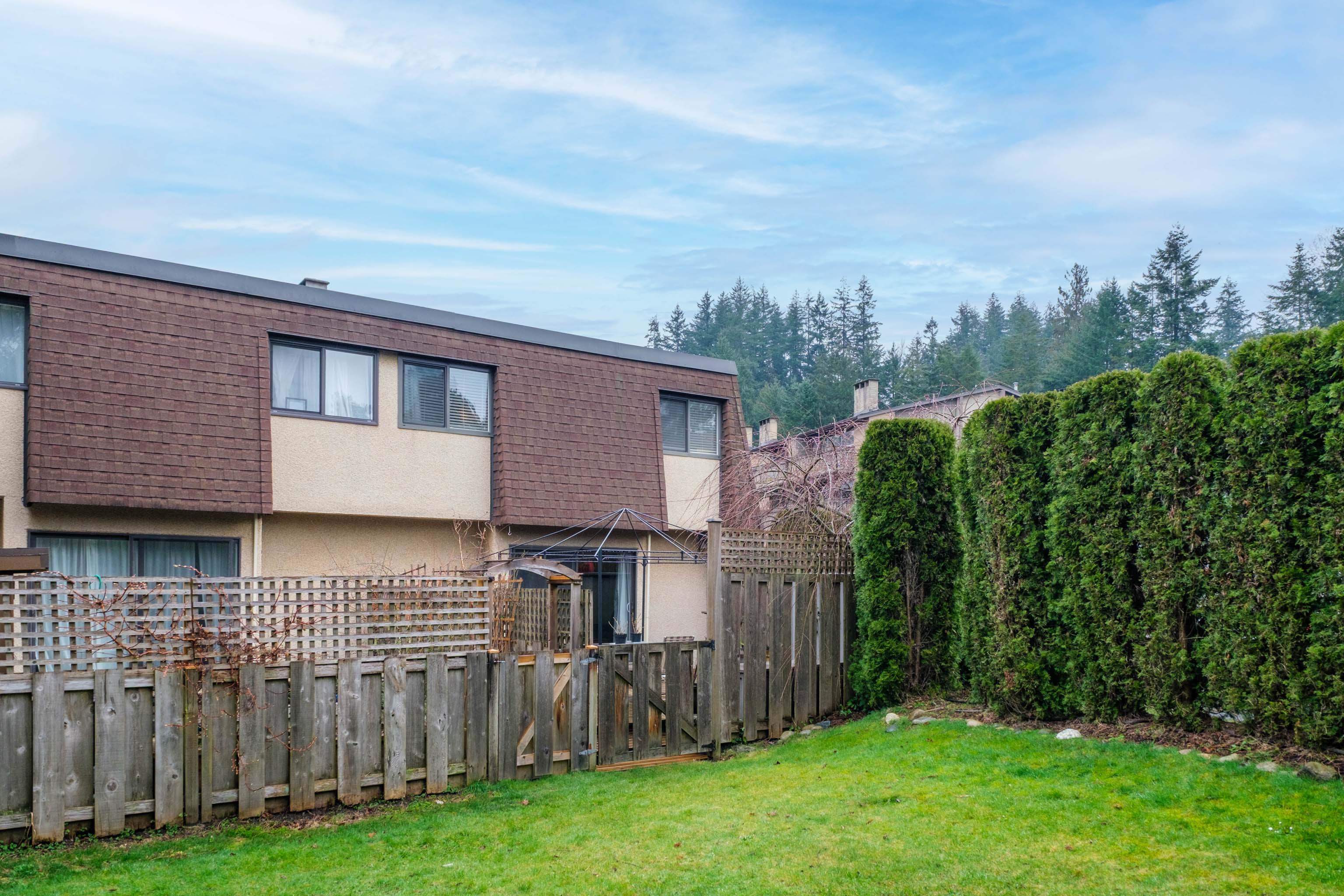 Listing image of 899 OLD LILLOOET ROAD