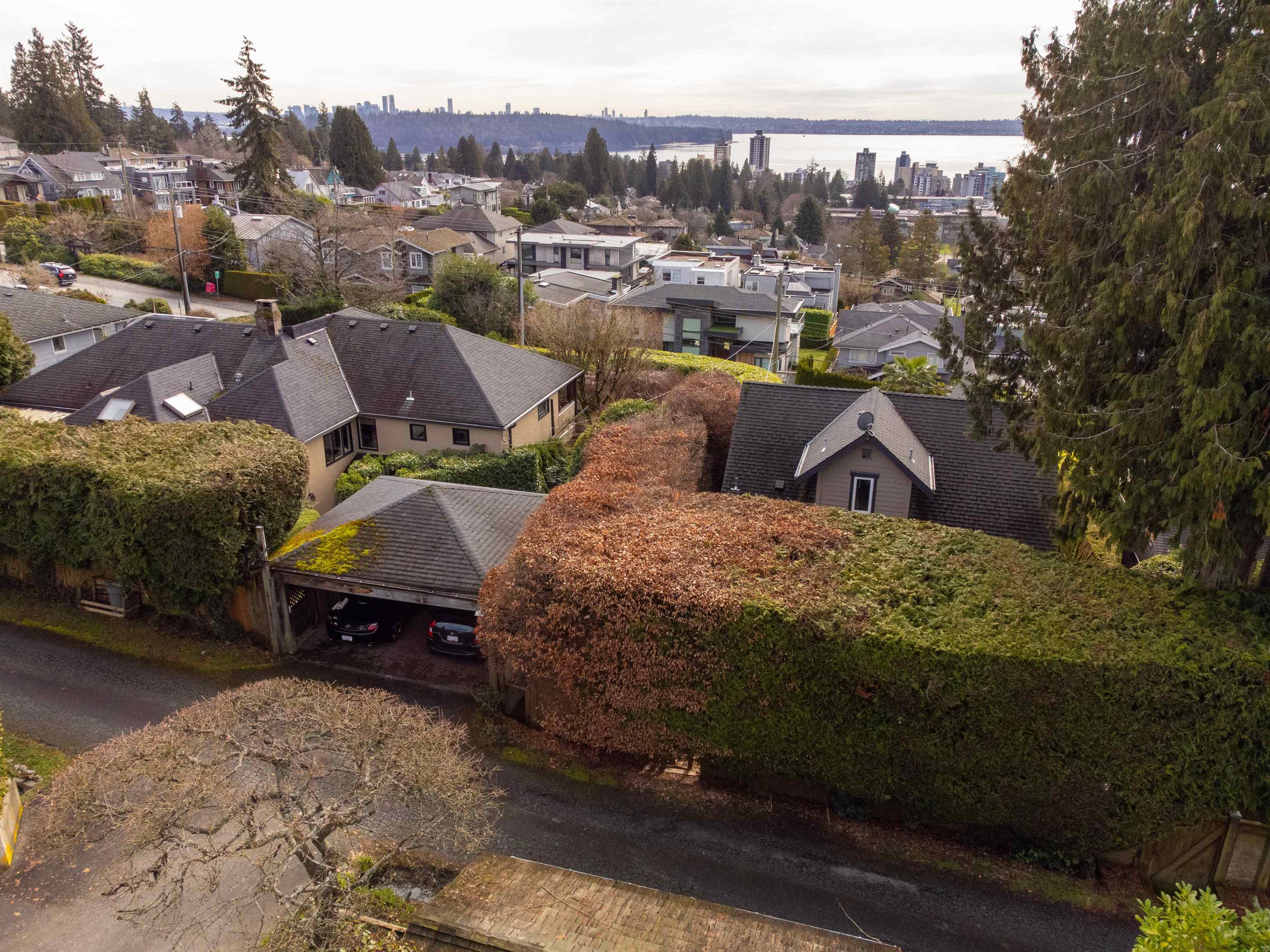 Listing image of 2150 NELSON AVENUE