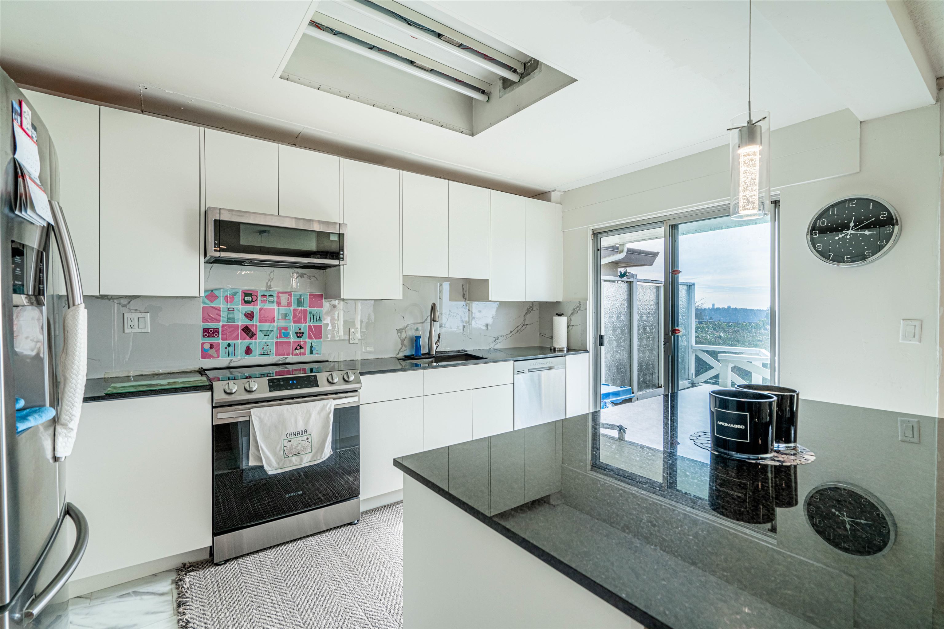Listing image of 2150 NELSON AVENUE