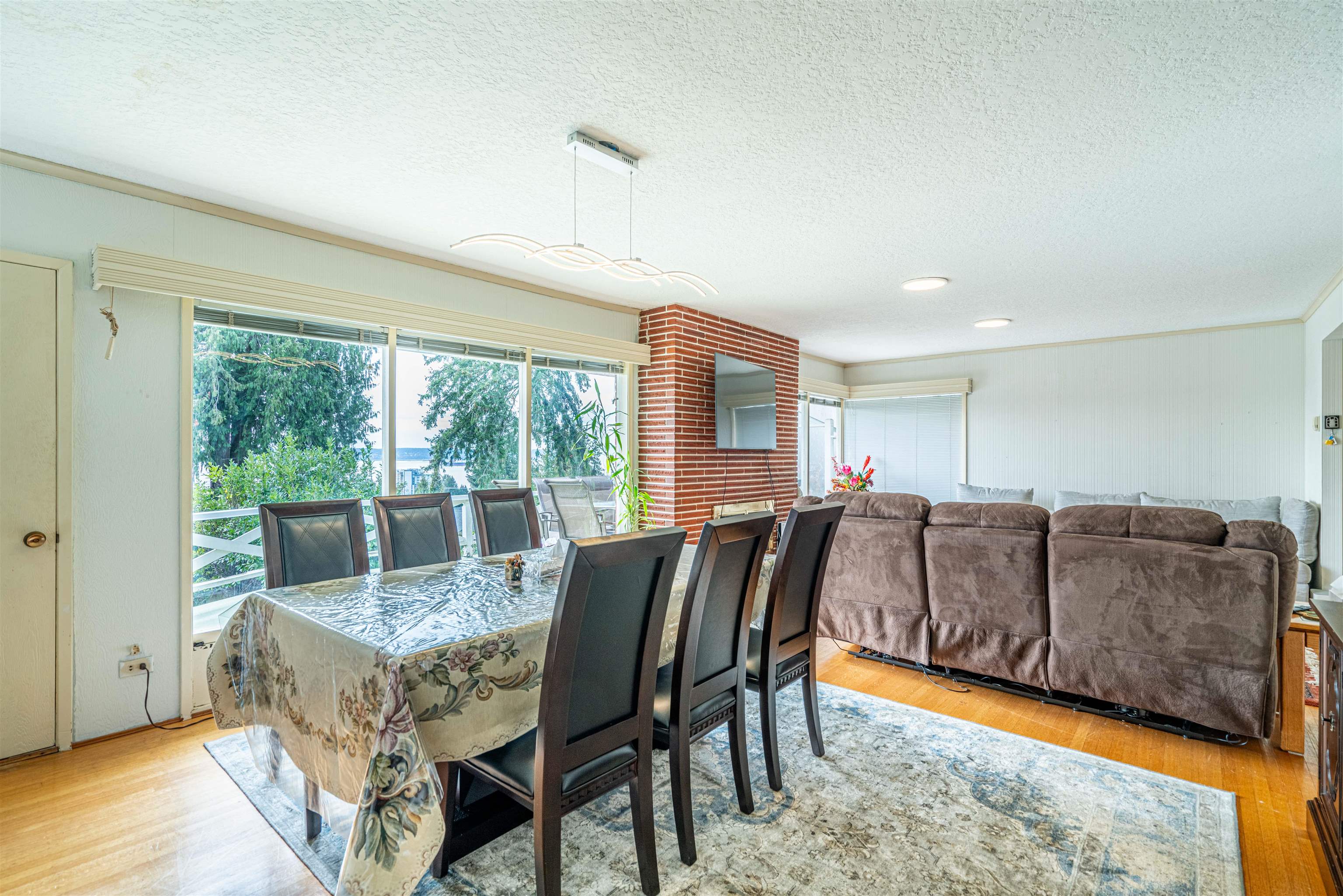 Listing image of 2150 NELSON AVENUE