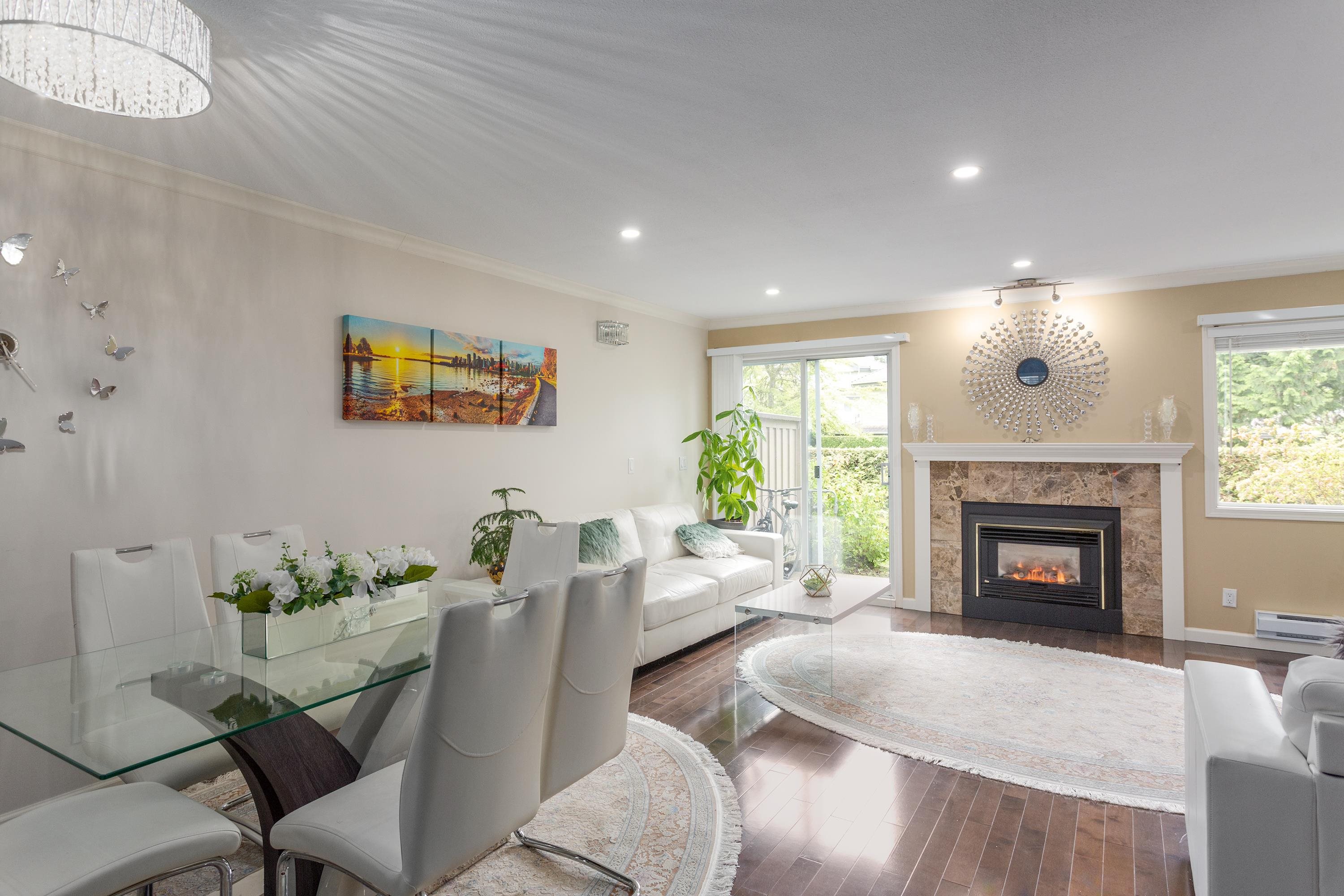 Listing image of 810 ROCHE POINT DRIVE