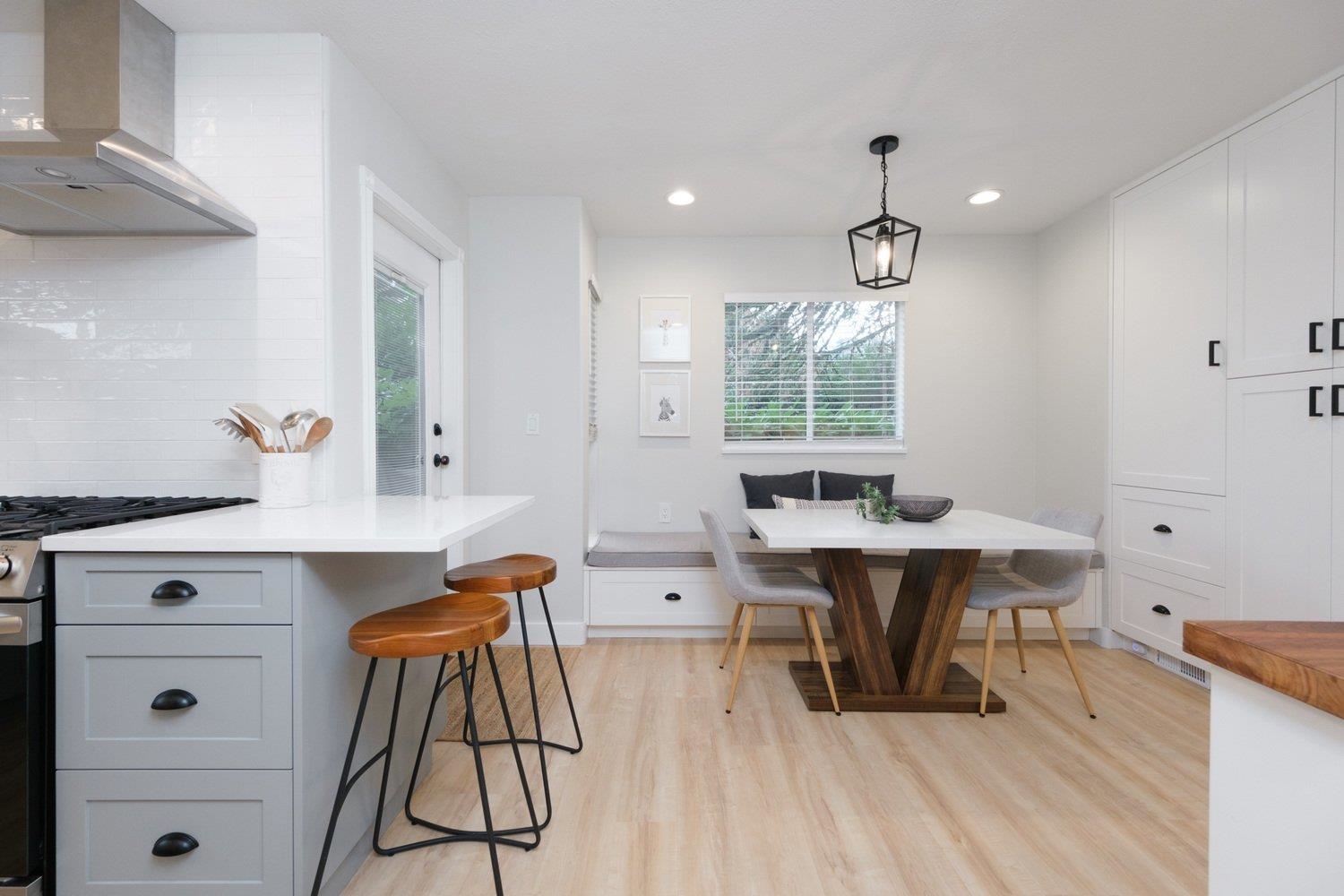 Listing image of 515 ST. ANDREWS AVENUE