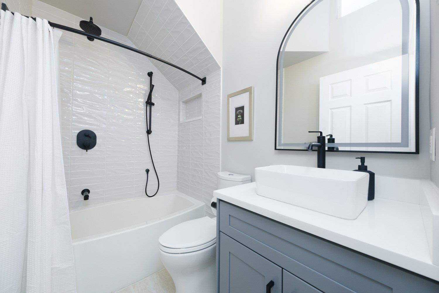 Listing image of 515 ST. ANDREWS AVENUE