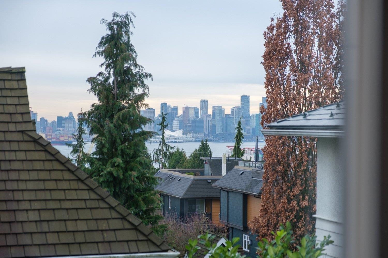 Listing image of 515 ST. ANDREWS AVENUE