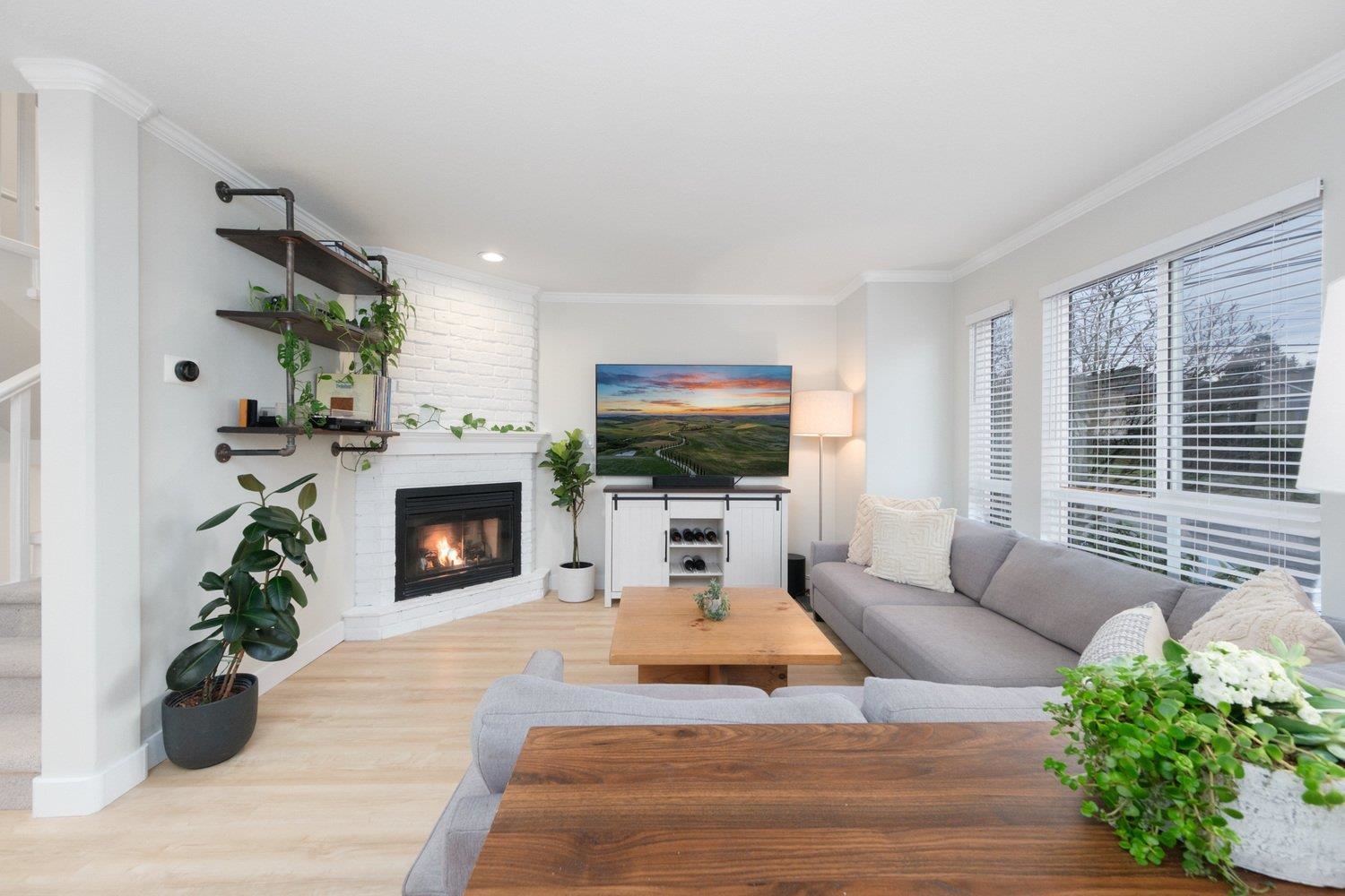 Listing image of 515 ST. ANDREWS AVENUE