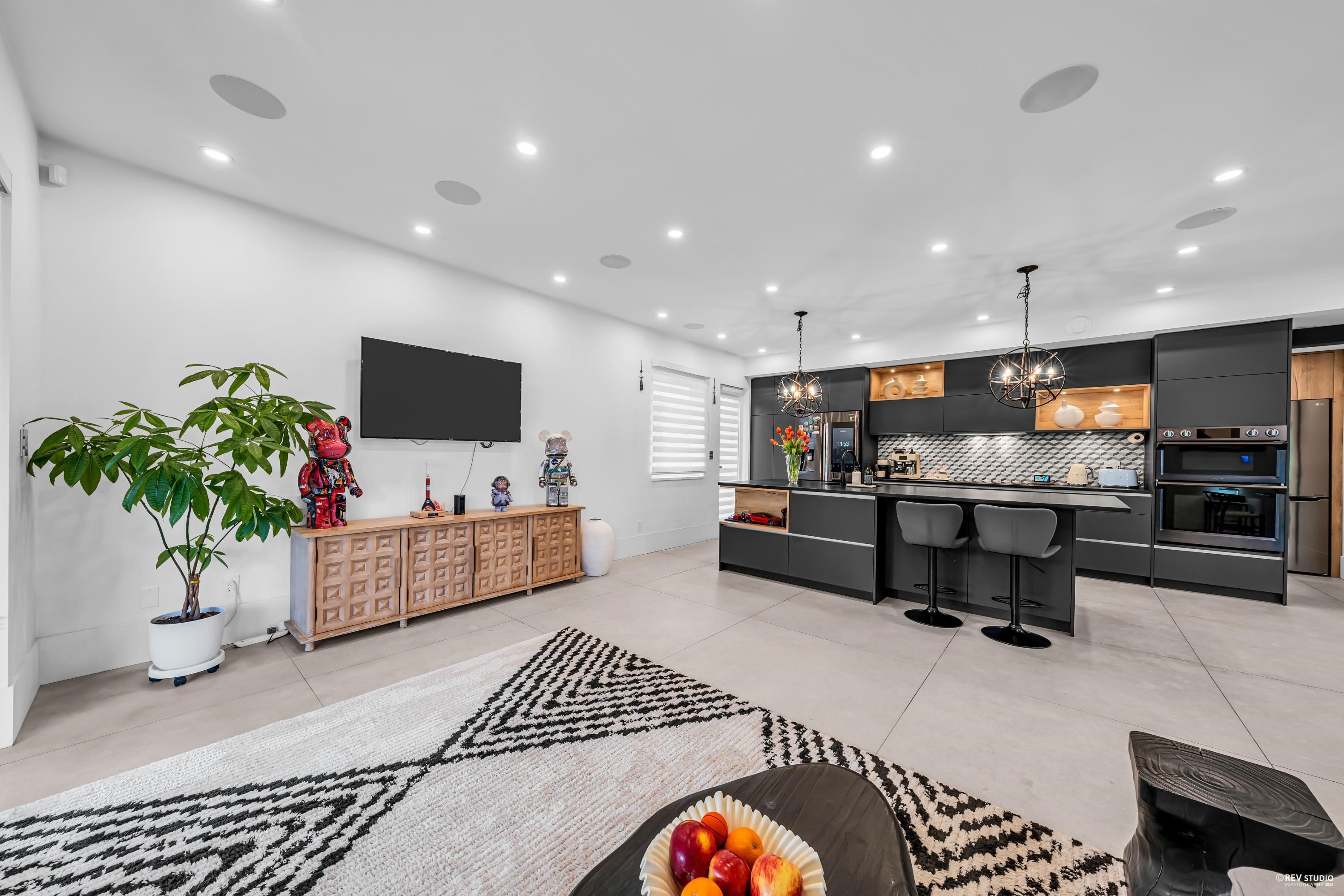 Listing image of 1075 BELVEDERE DRIVE