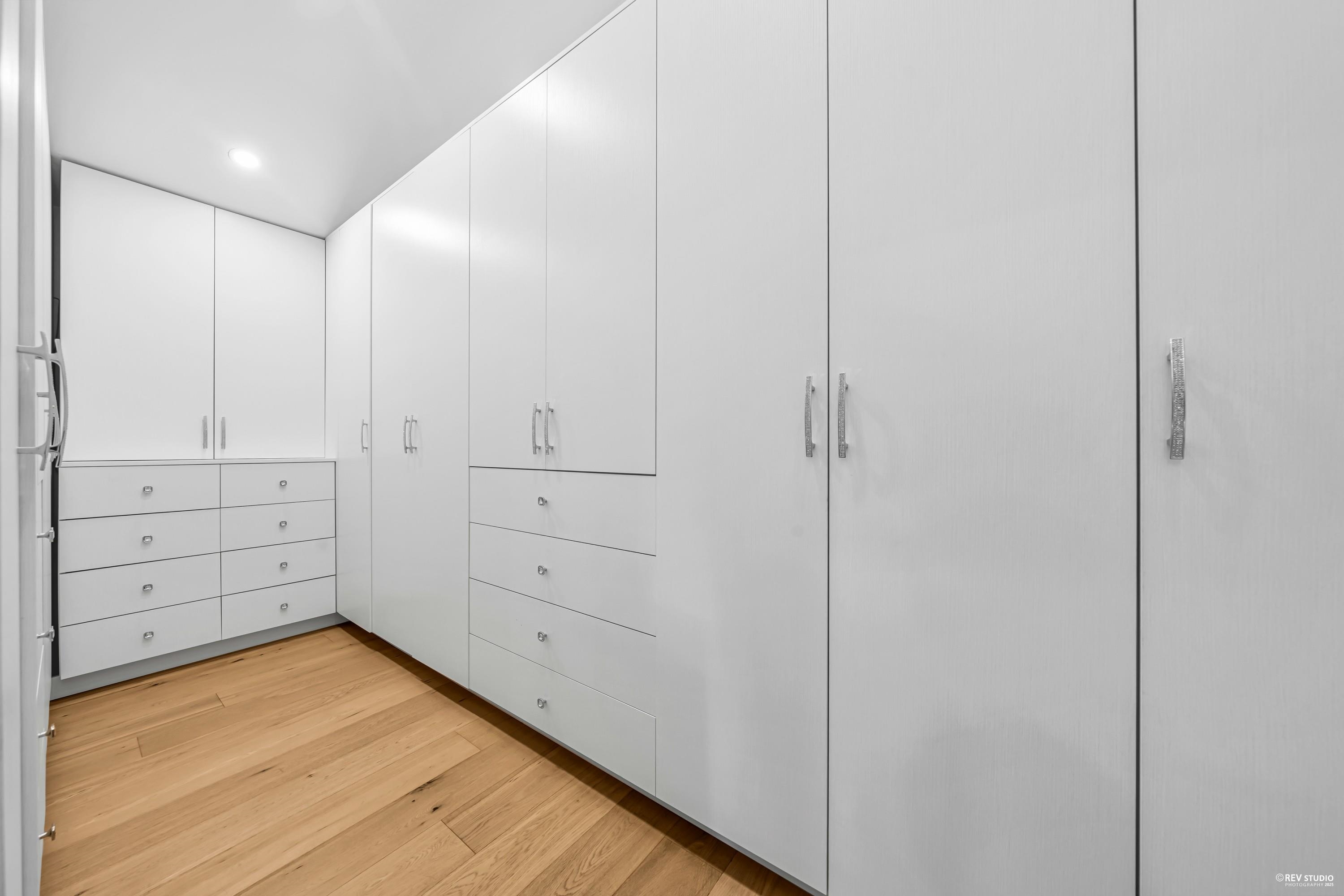 Listing image of 1075 BELVEDERE DRIVE