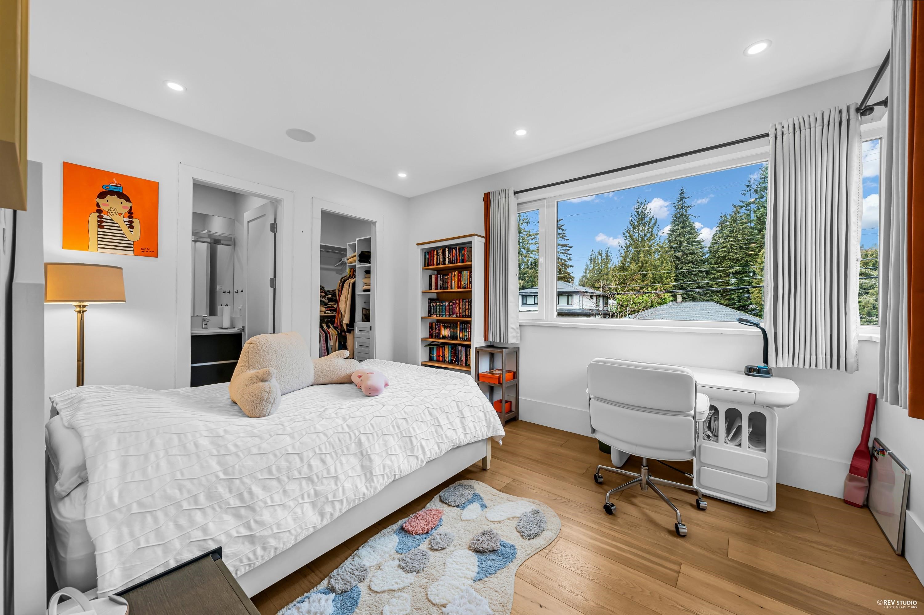 Listing image of 1075 BELVEDERE DRIVE