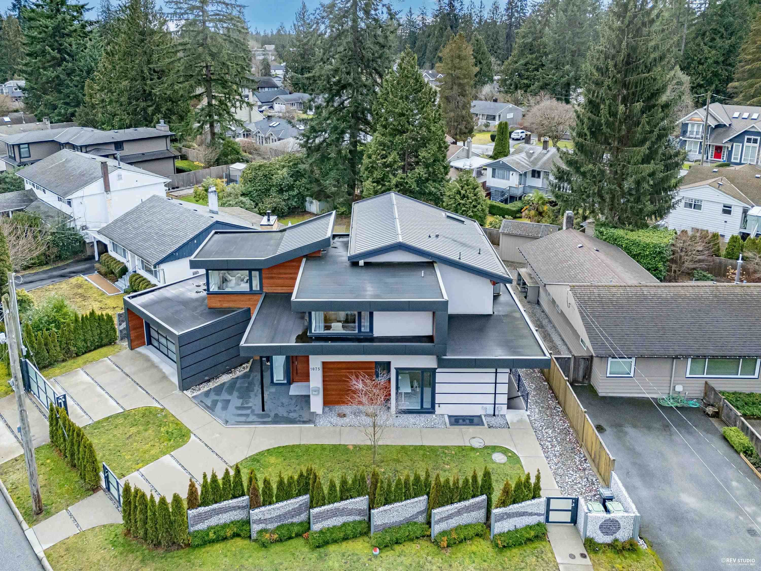 Listing image of 1075 BELVEDERE DRIVE