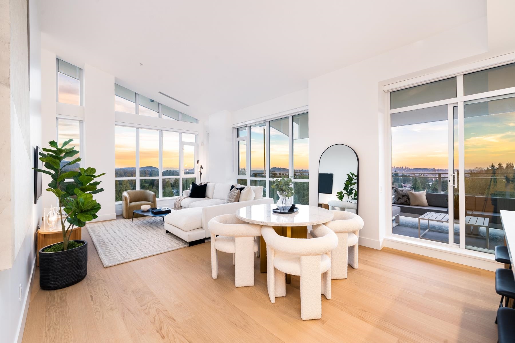 Listing image of PH 1103 2325 EMERY COURT