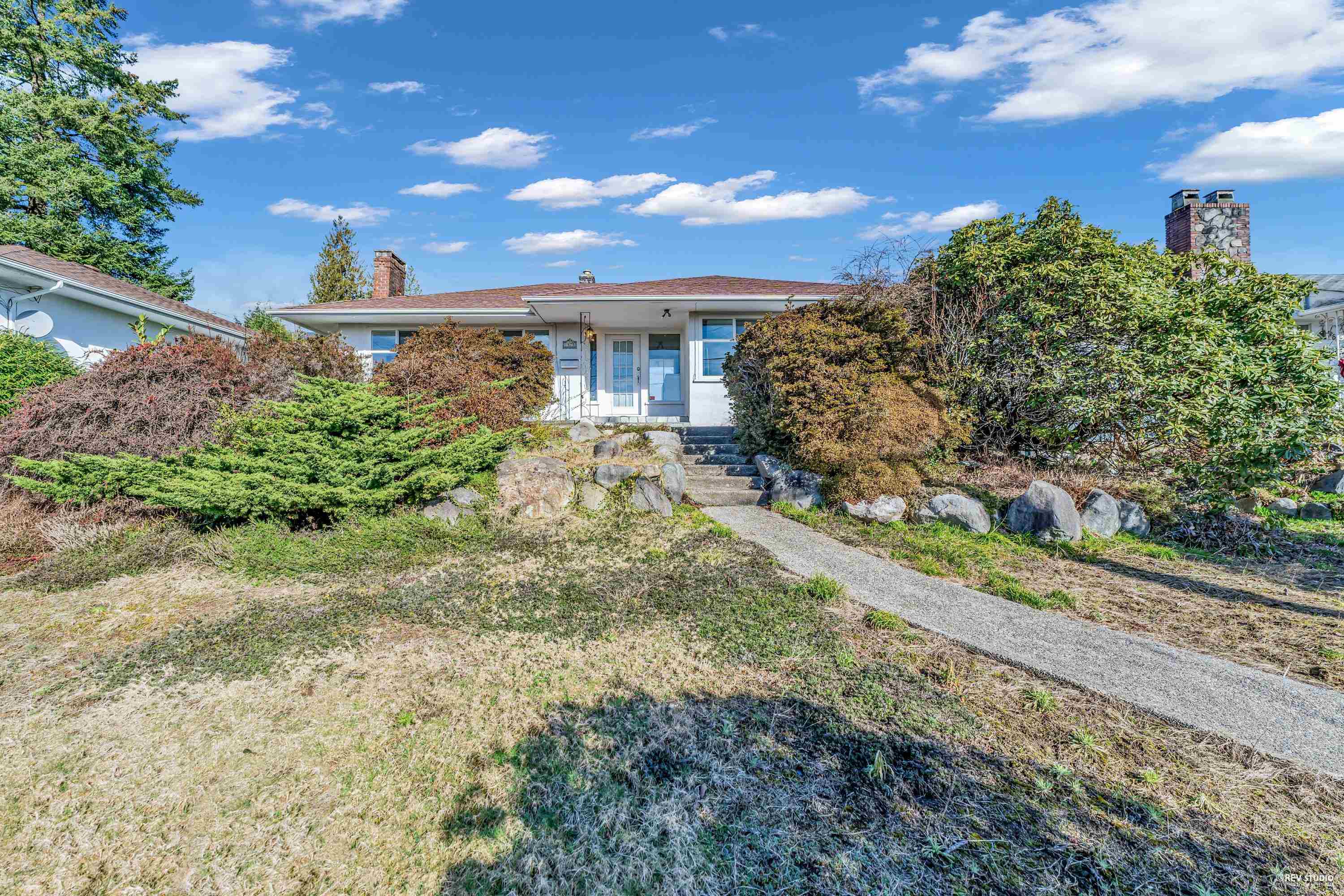 Listing image of 1475 KINGS AVENUE
