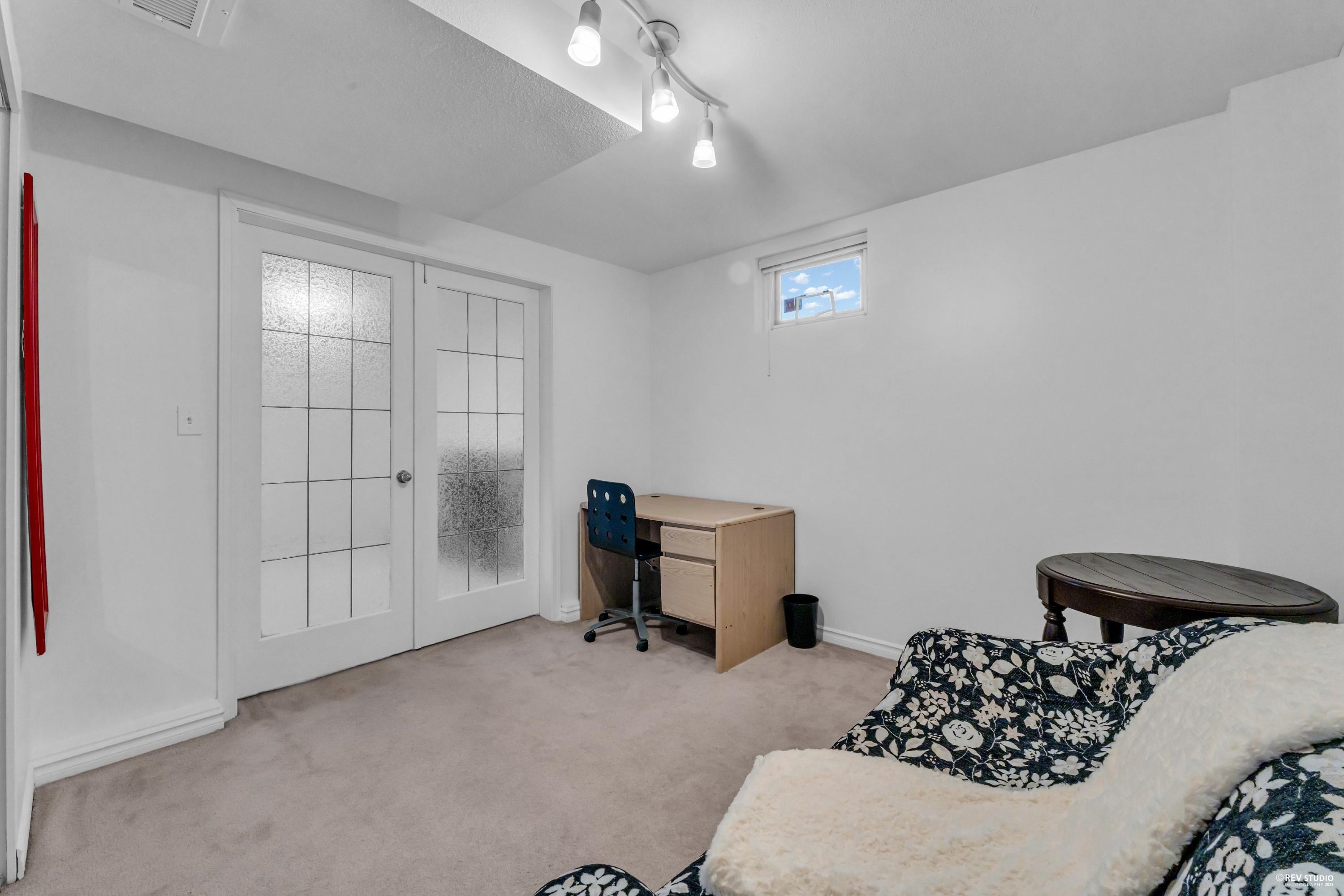 Listing image of 1475 KINGS AVENUE