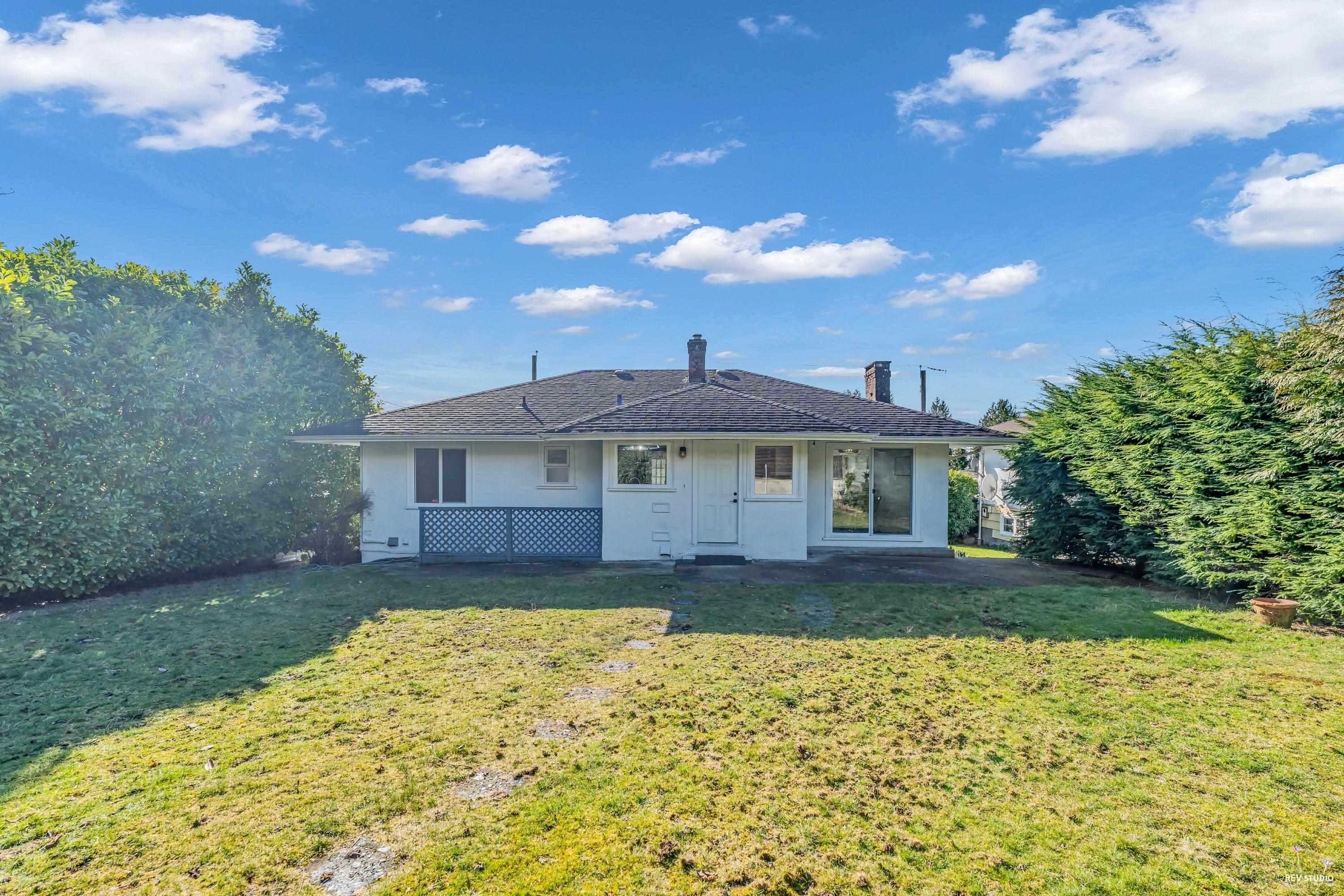 Listing image of 1475 KINGS AVENUE