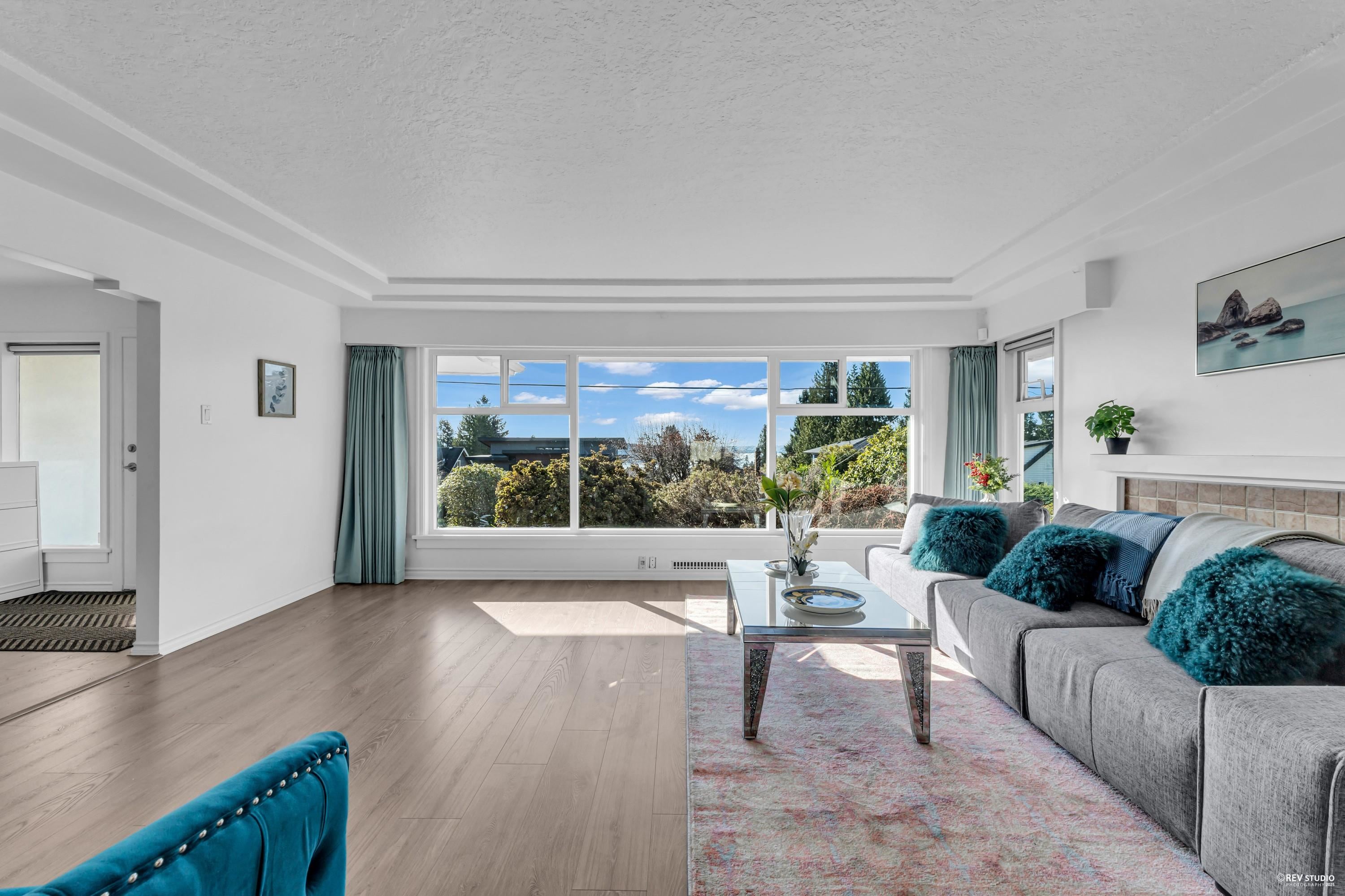 Listing image of 1475 KINGS AVENUE