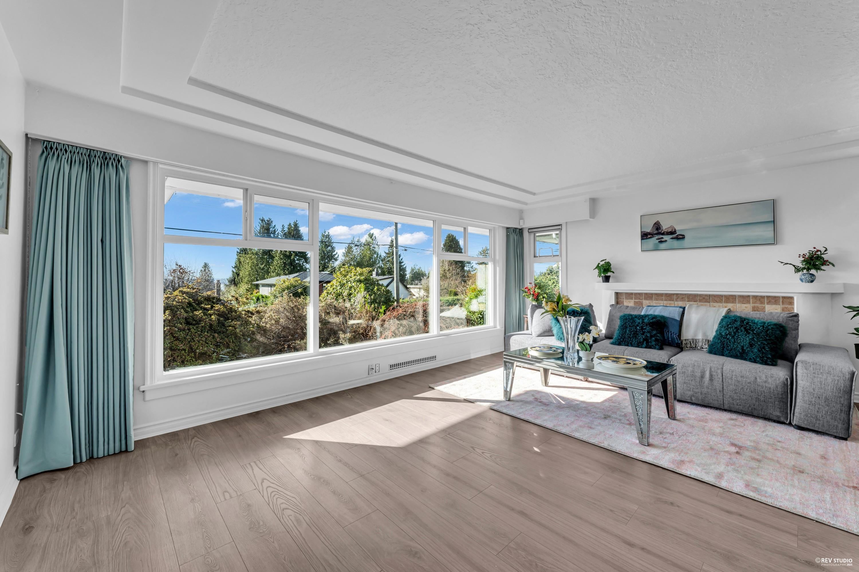 Listing image of 1475 KINGS AVENUE