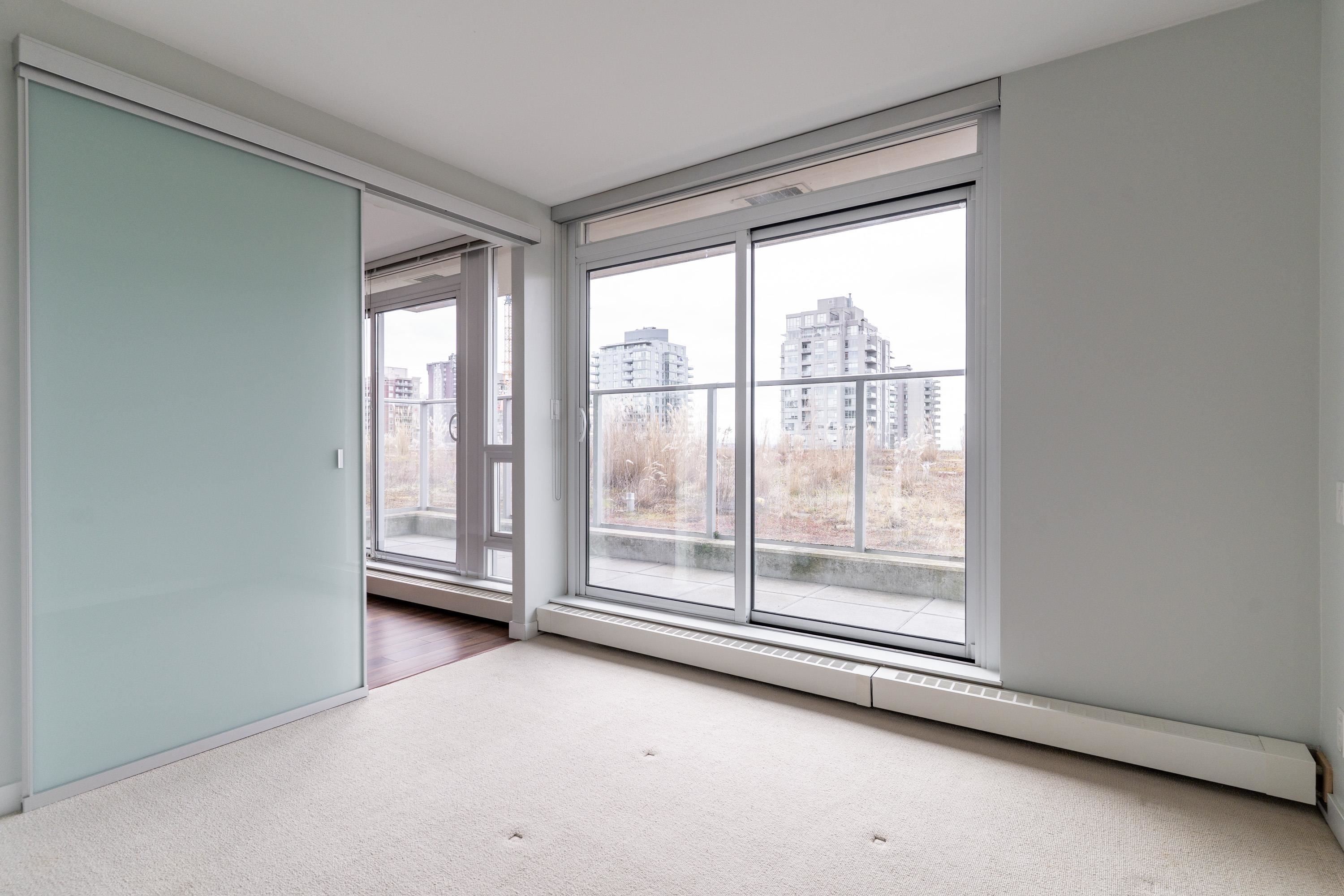 Listing image of 302 135 E 17TH STREET
