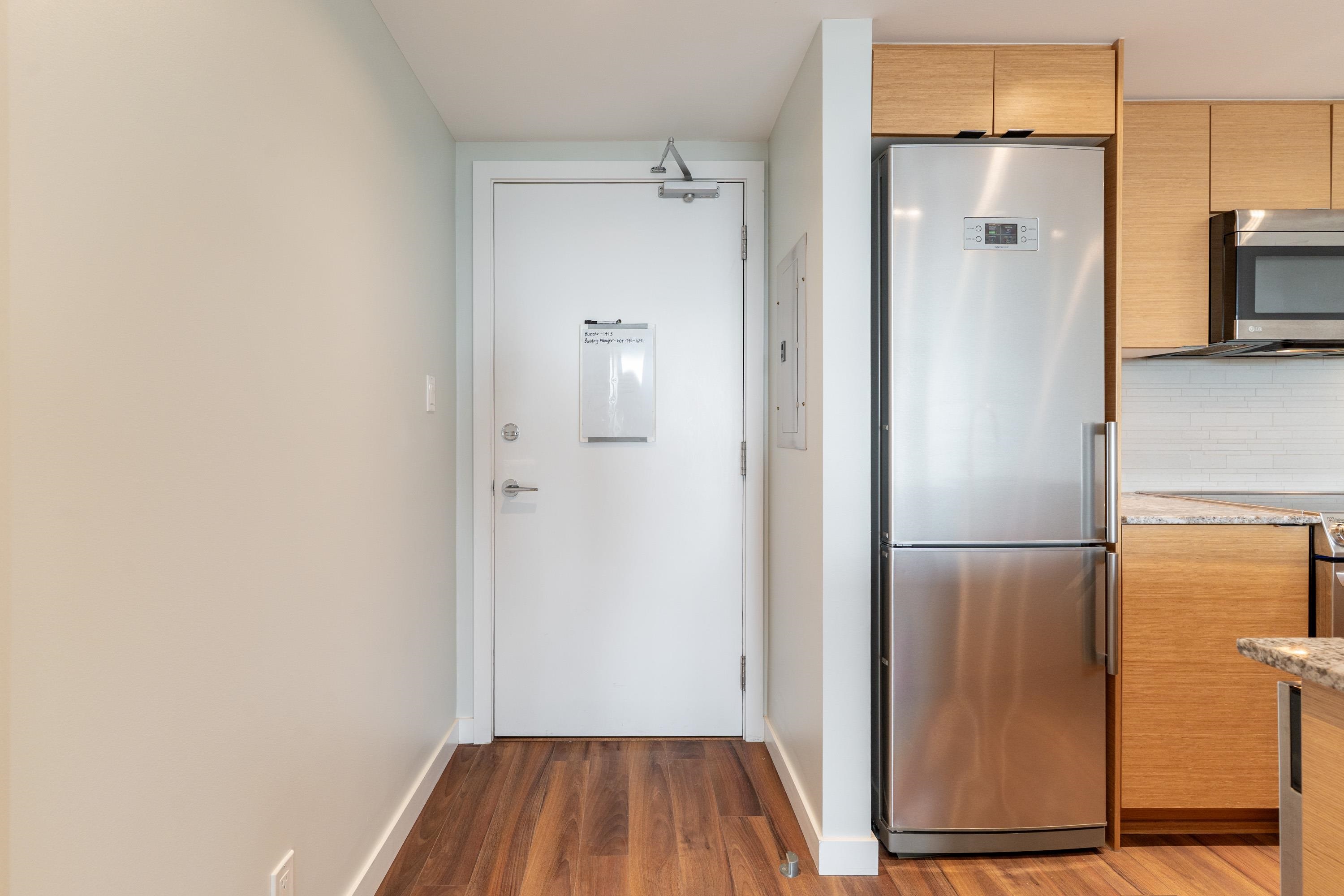 Listing image of 302 135 E 17TH STREET