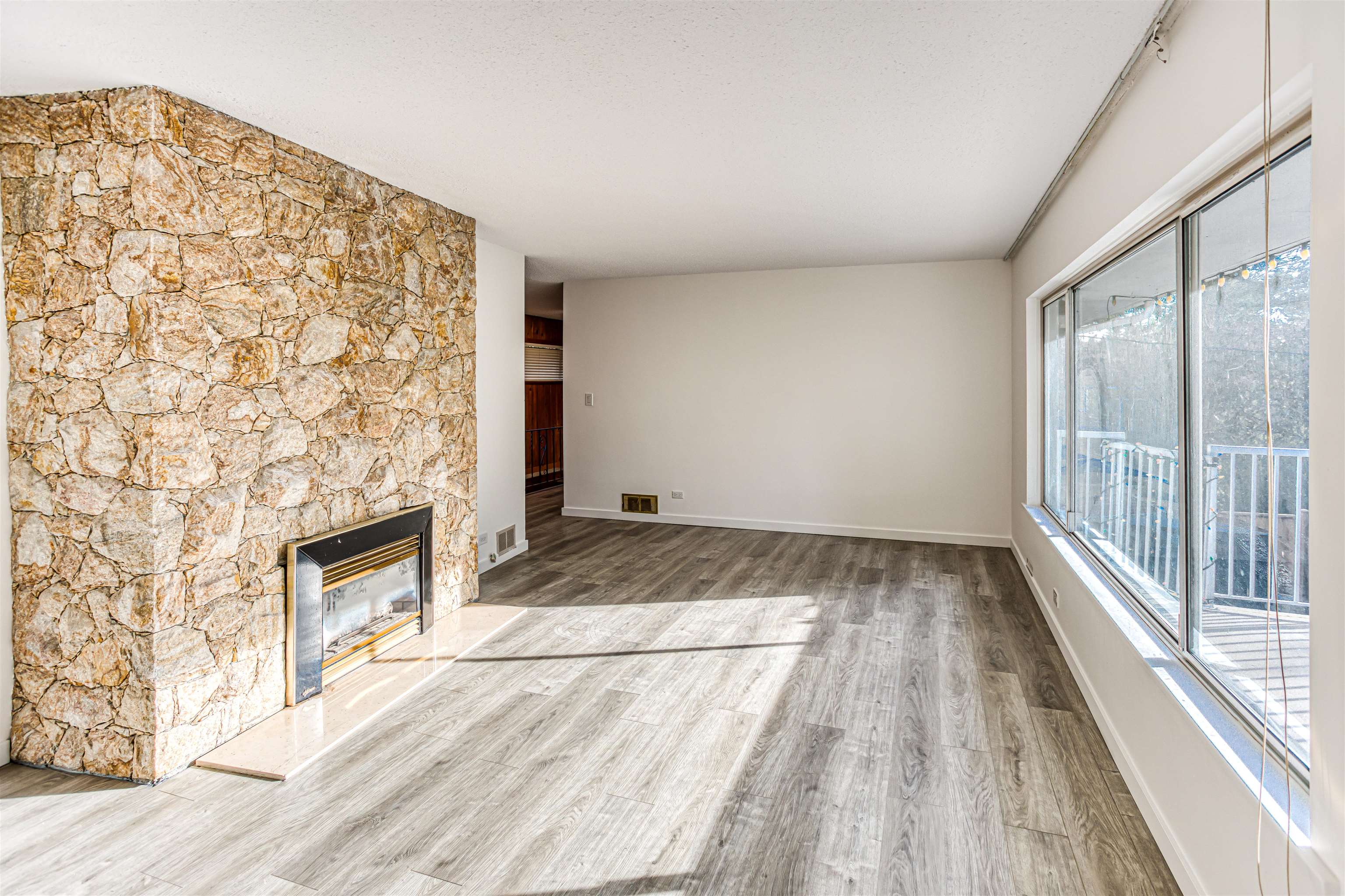 Listing image of 1025 RIDGEWOOD DRIVE