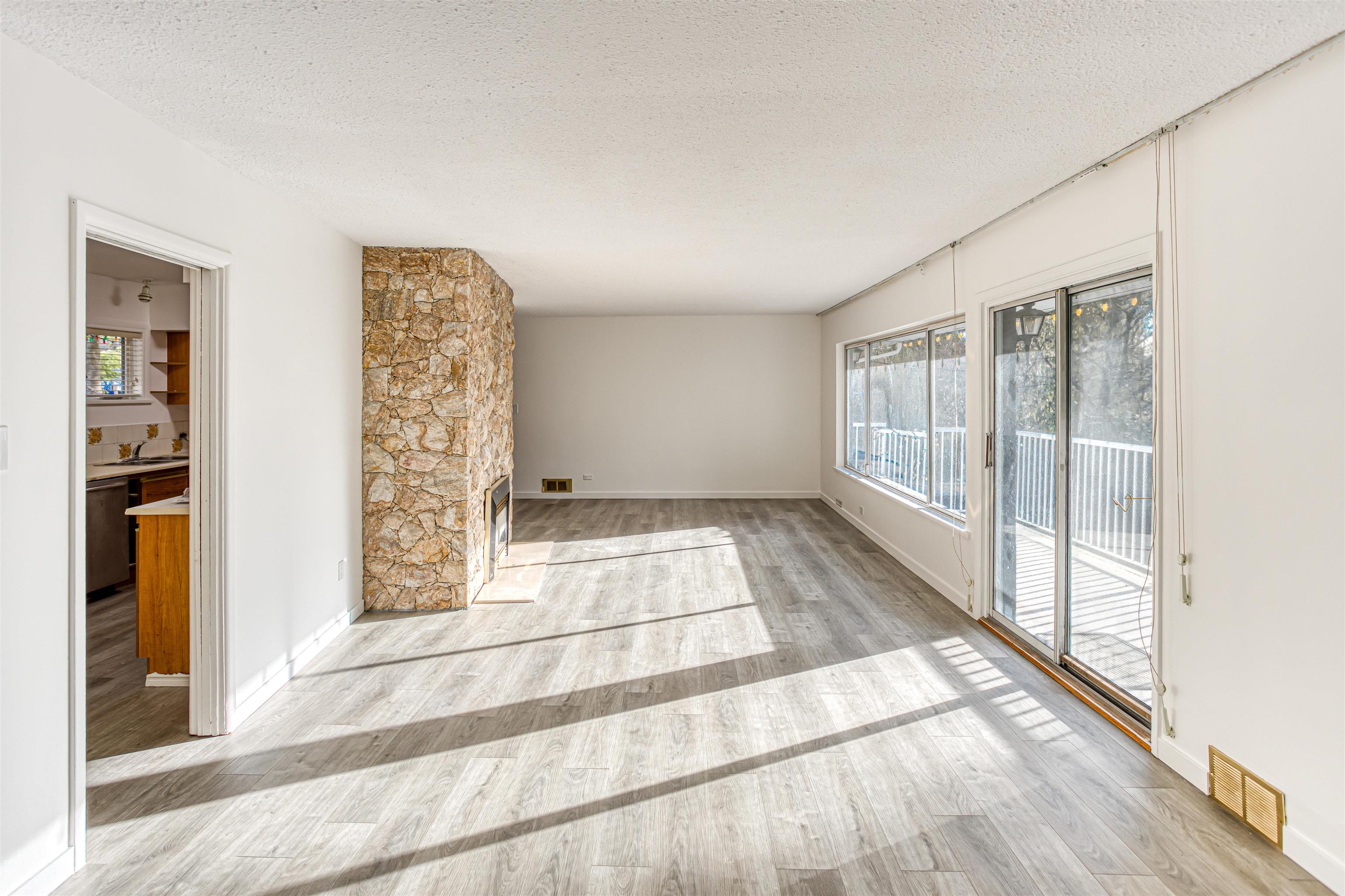Listing image of 1025 RIDGEWOOD DRIVE